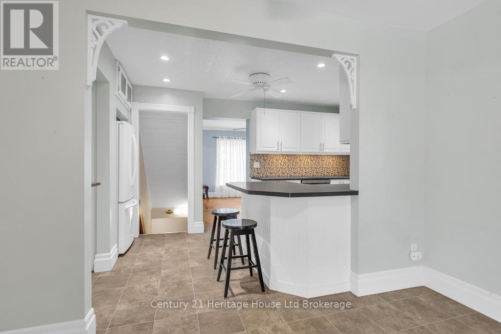 43 Concession Street E, Tillsonburg, Ontario  N4G 1P2 - Photo 10 - X12541434