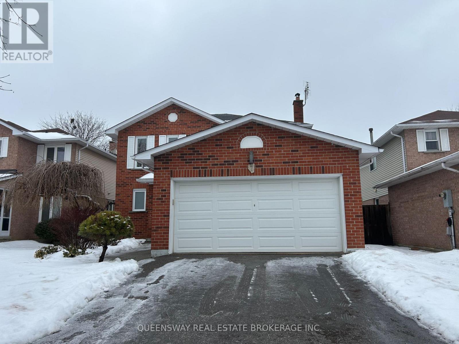 2-7 Empson Court, Ajax, Ontario  L1S 3Y3 - Photo 1 - E12674634