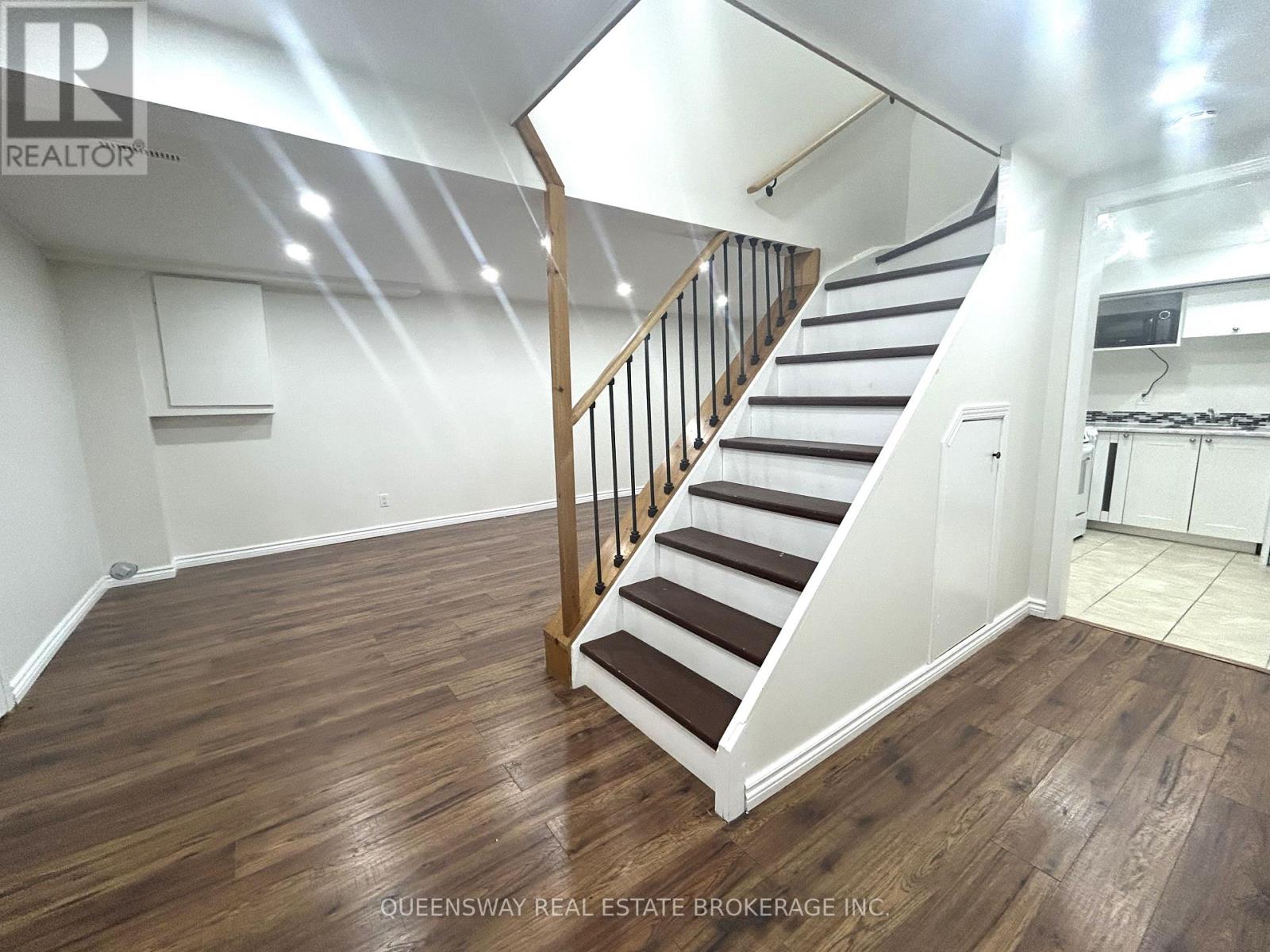 2-7 Empson Court, Ajax, Ontario  L1S 3Y3 - Photo 5 - E12674634