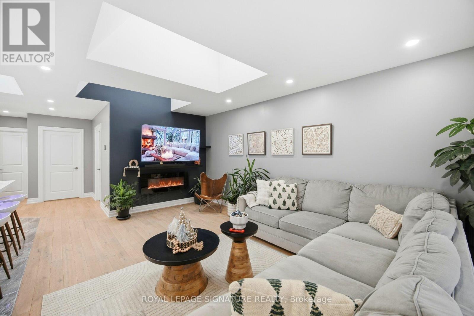 30 Coules Court, Toronto, Ontario  M8W 2N9 - Photo 17 - W12674338