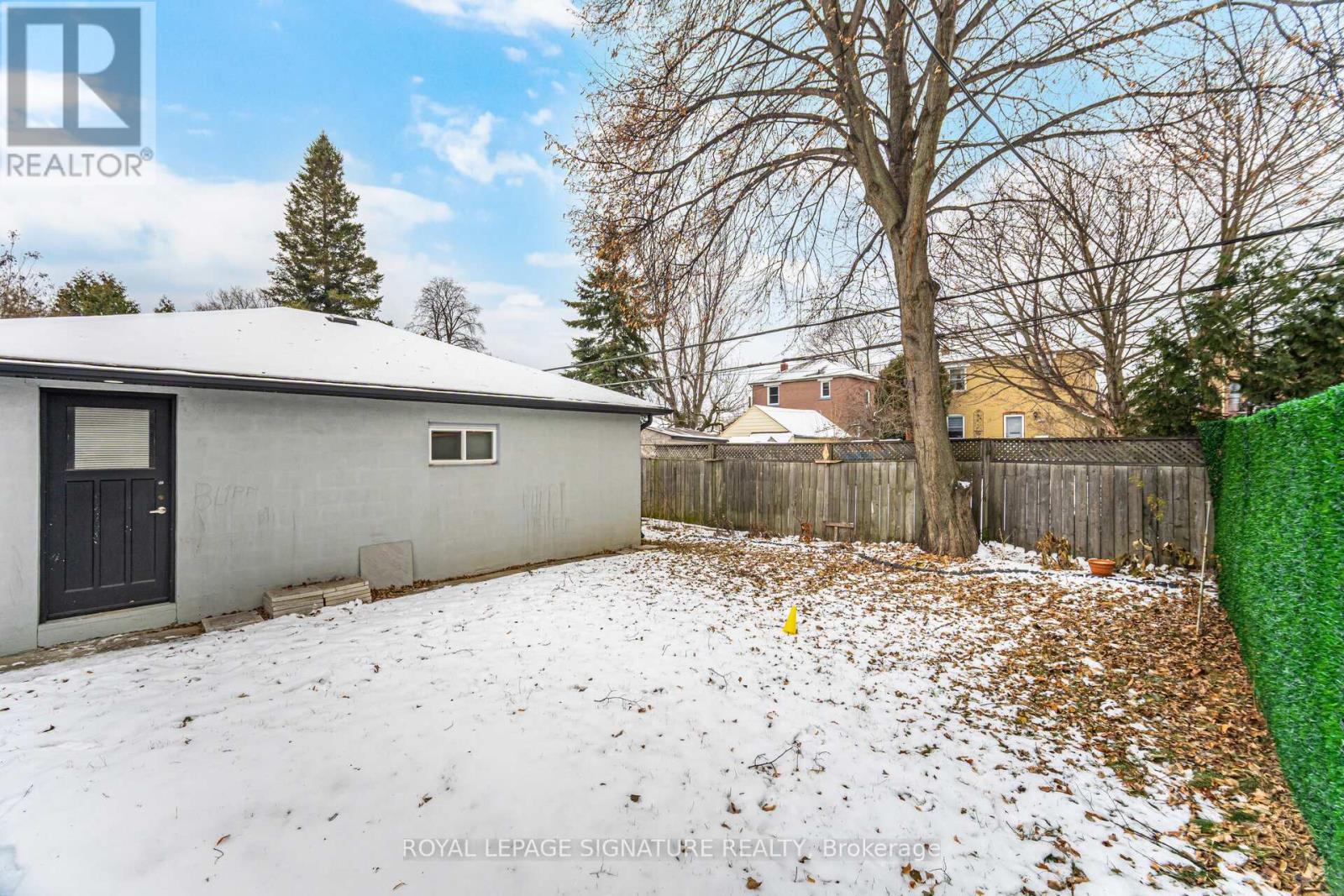 30 Coules Court, Toronto, Ontario  M8W 2N9 - Photo 45 - W12674338