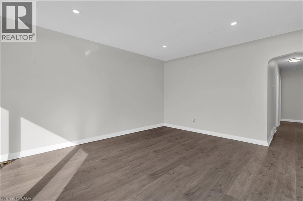 220 Bruce Street, Kitchener, Ontario  N2B 1Z3 - Photo 7 - 40796960