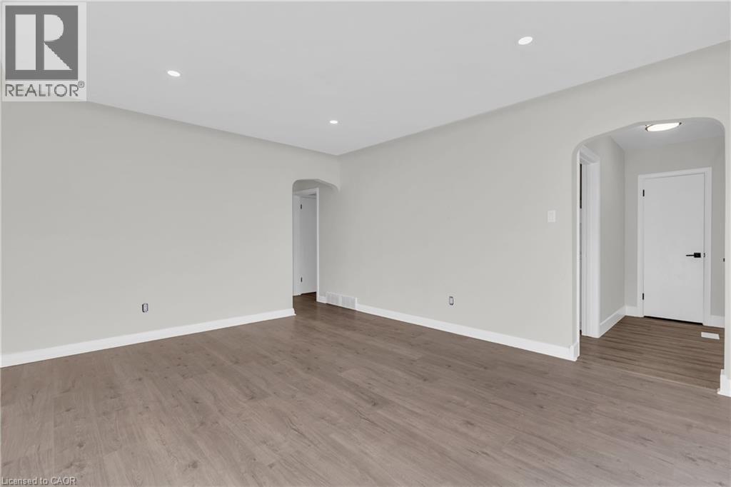 220 Bruce Street, Kitchener, Ontario  N2B 1Z3 - Photo 8 - 40796960