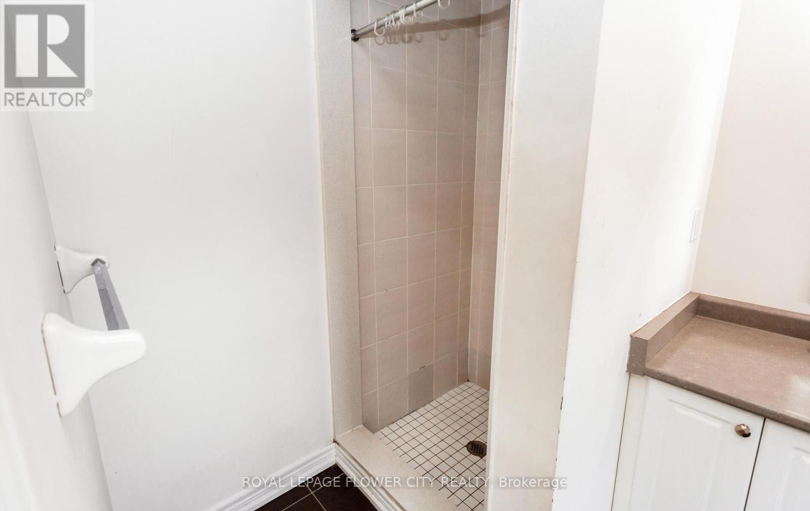 106 Lanark Circle, Brampton, Ontario  L6X 5L3 - Photo 32 - W12674632