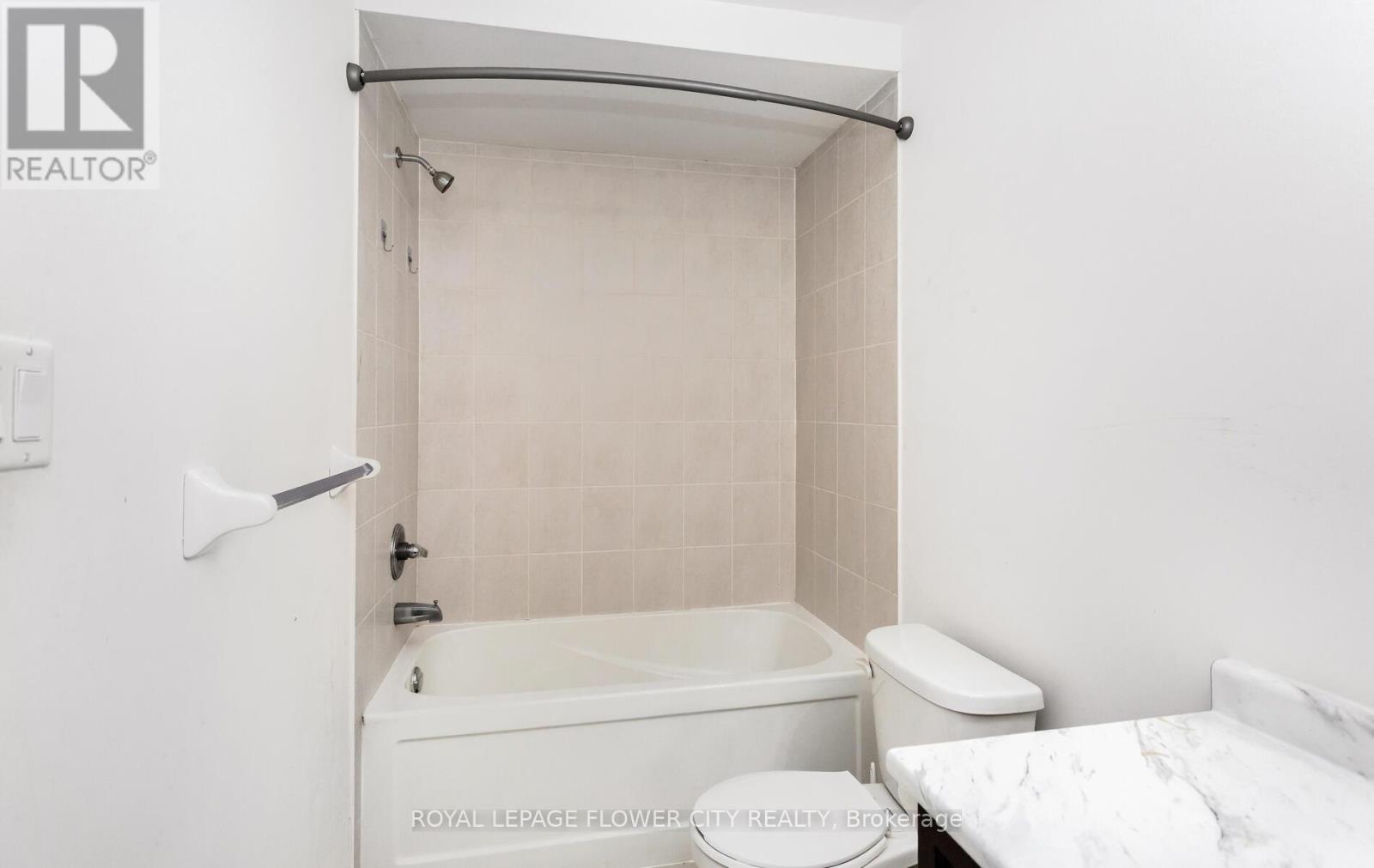 106 Lanark Circle, Brampton, Ontario  L6X 5L3 - Photo 41 - W12674632