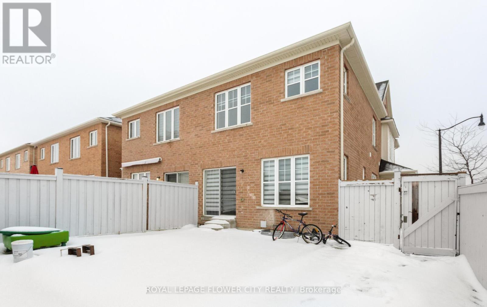 106 Lanark Circle, Brampton, Ontario  L6X 5L3 - Photo 43 - W12674632