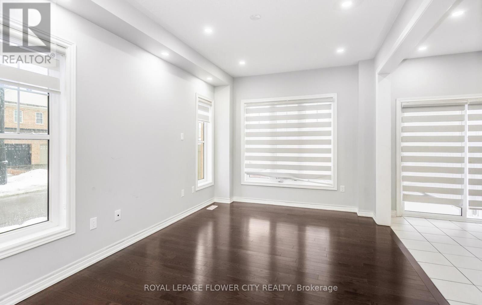 106 Lanark Circle, Brampton, Ontario  L6X 5L3 - Photo 9 - W12674632