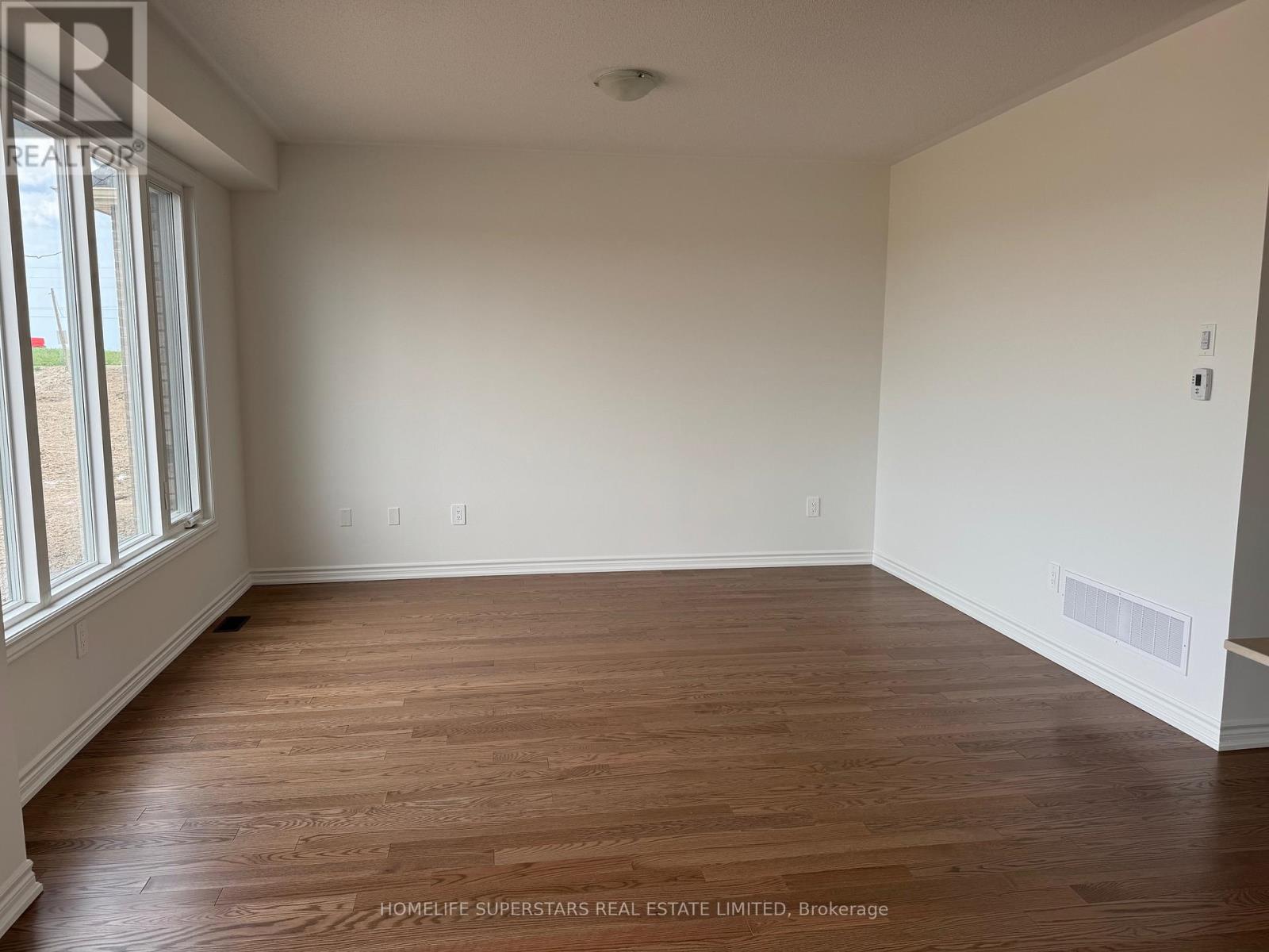 1583 Savoline Boulevard, Milton, Ontario  L9E 2G6 - Photo 3 - W12674642