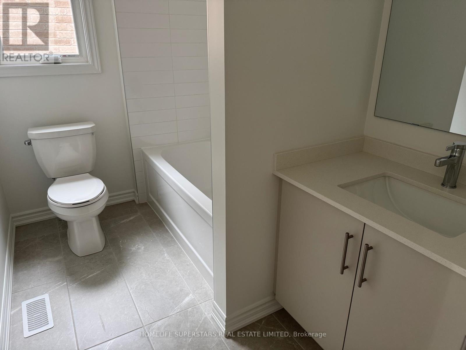 1583 Savoline Boulevard, Milton, Ontario  L9E 2G6 - Photo 5 - W12674642