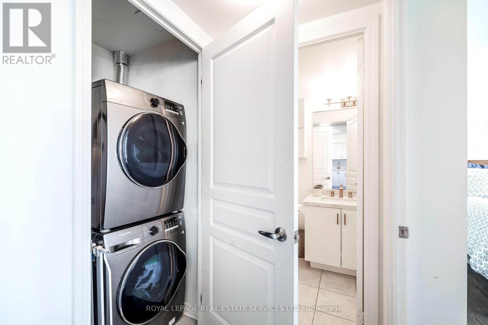 1105 - 15 Legion Road, Toronto, Ontario  M8V 0A9 - Photo 11 - W12674646