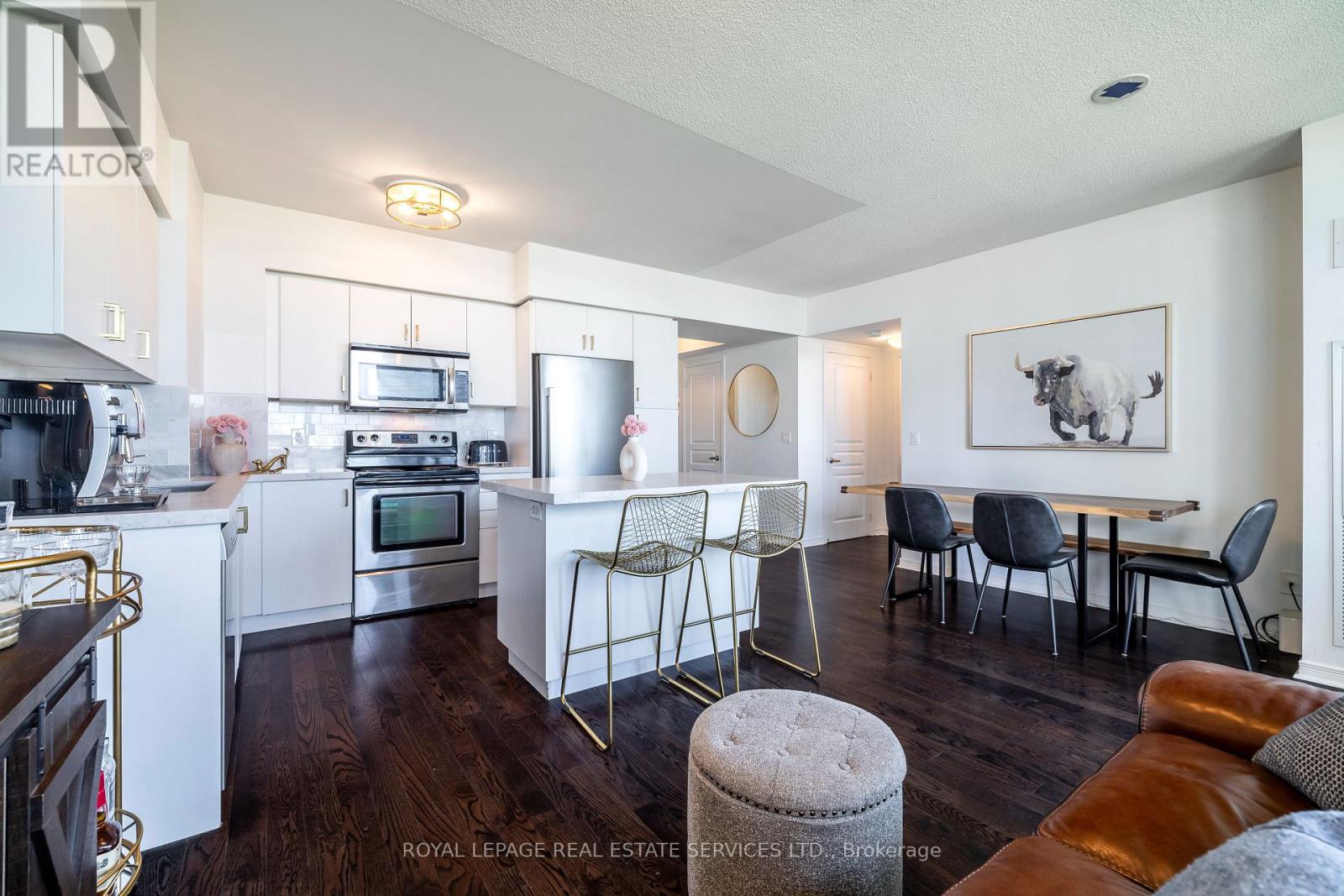 1105 - 15 Legion Road, Toronto, Ontario  M8V 0A9 - Photo 2 - W12674646