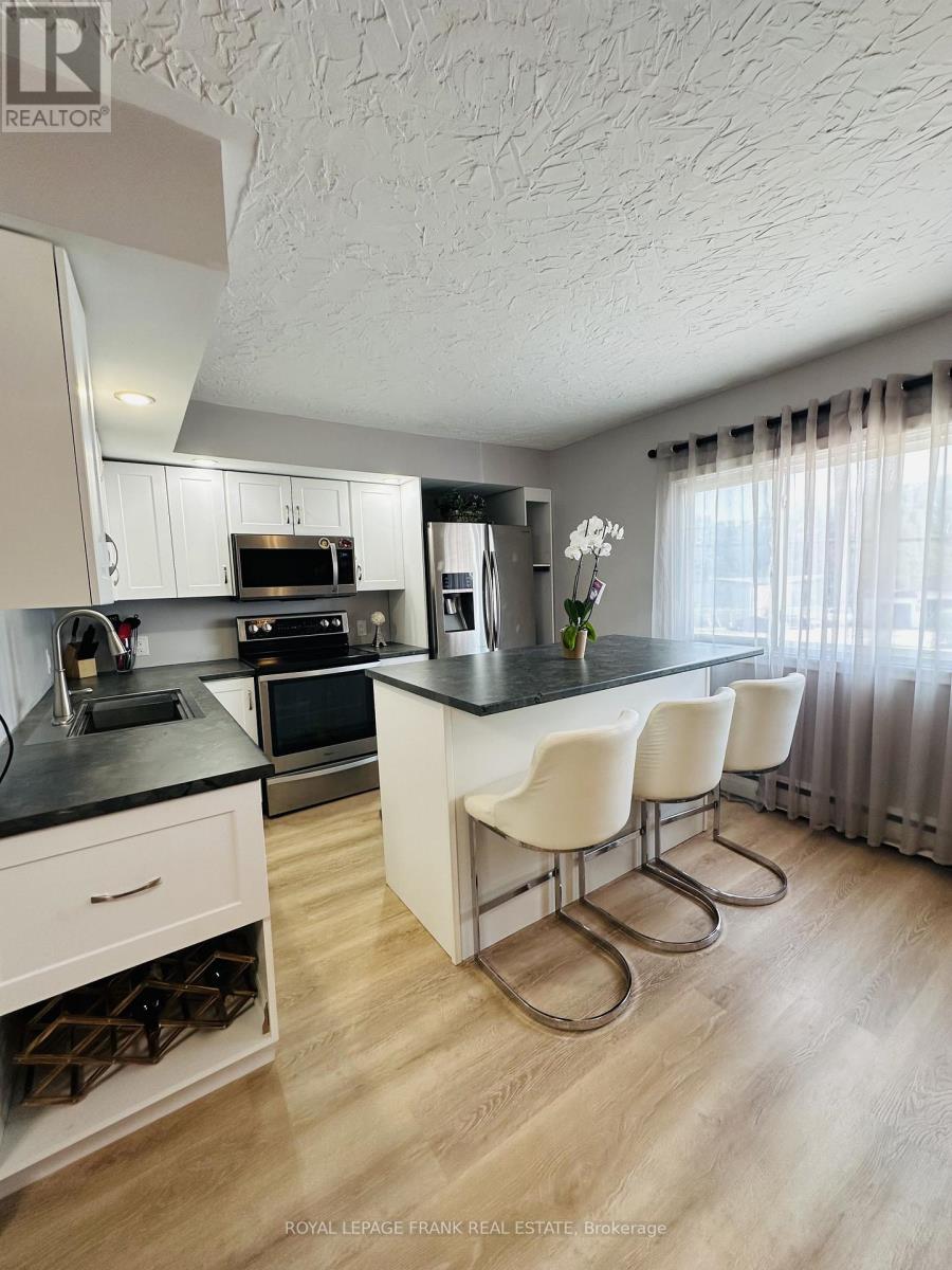 535 Old Highway 2 Highway, Quinte West, Ontario  K8V 5P5 - Photo 8 - X12674696