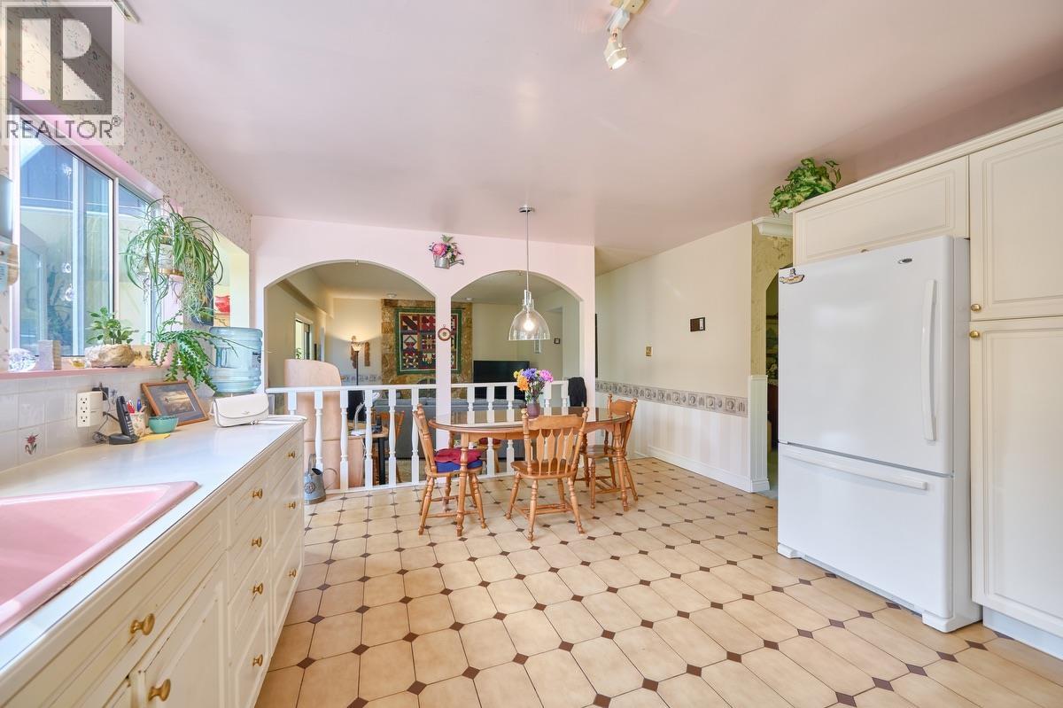 4228 Craigflower Drive, Richmond, British Columbia  V7C 4W3 - Photo 8 - R3043218