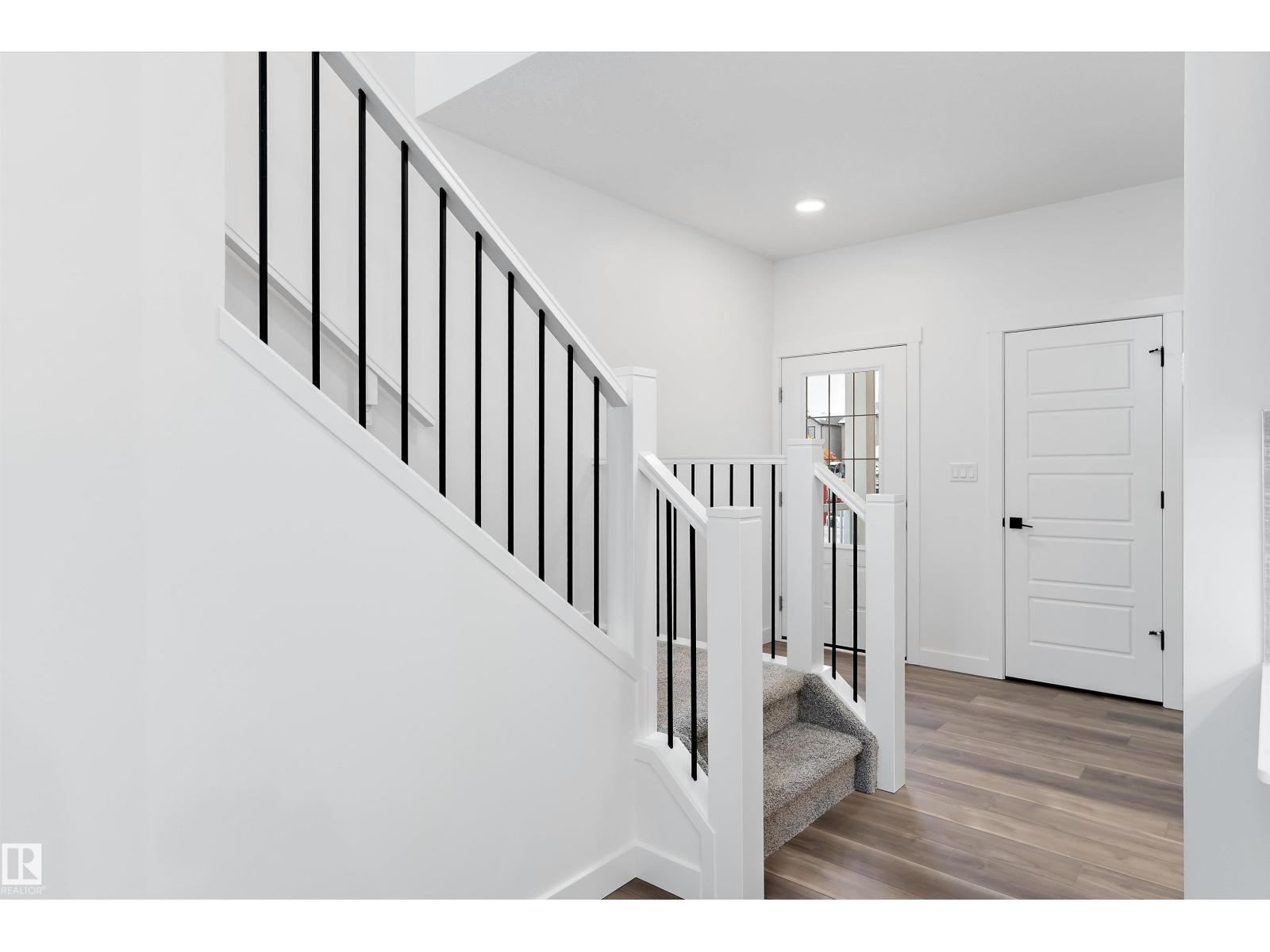 20704 43 Av Nw, Edmonton, Alberta  T6M 3E4 - Photo 3 - E4468967