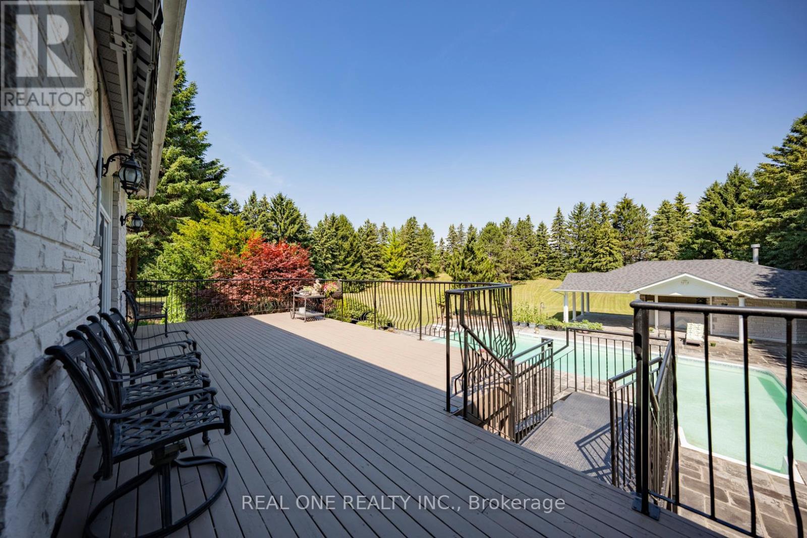 14 Alm Court, Aurora, Ontario  L4G 6W7 - Photo 10 - N12674676