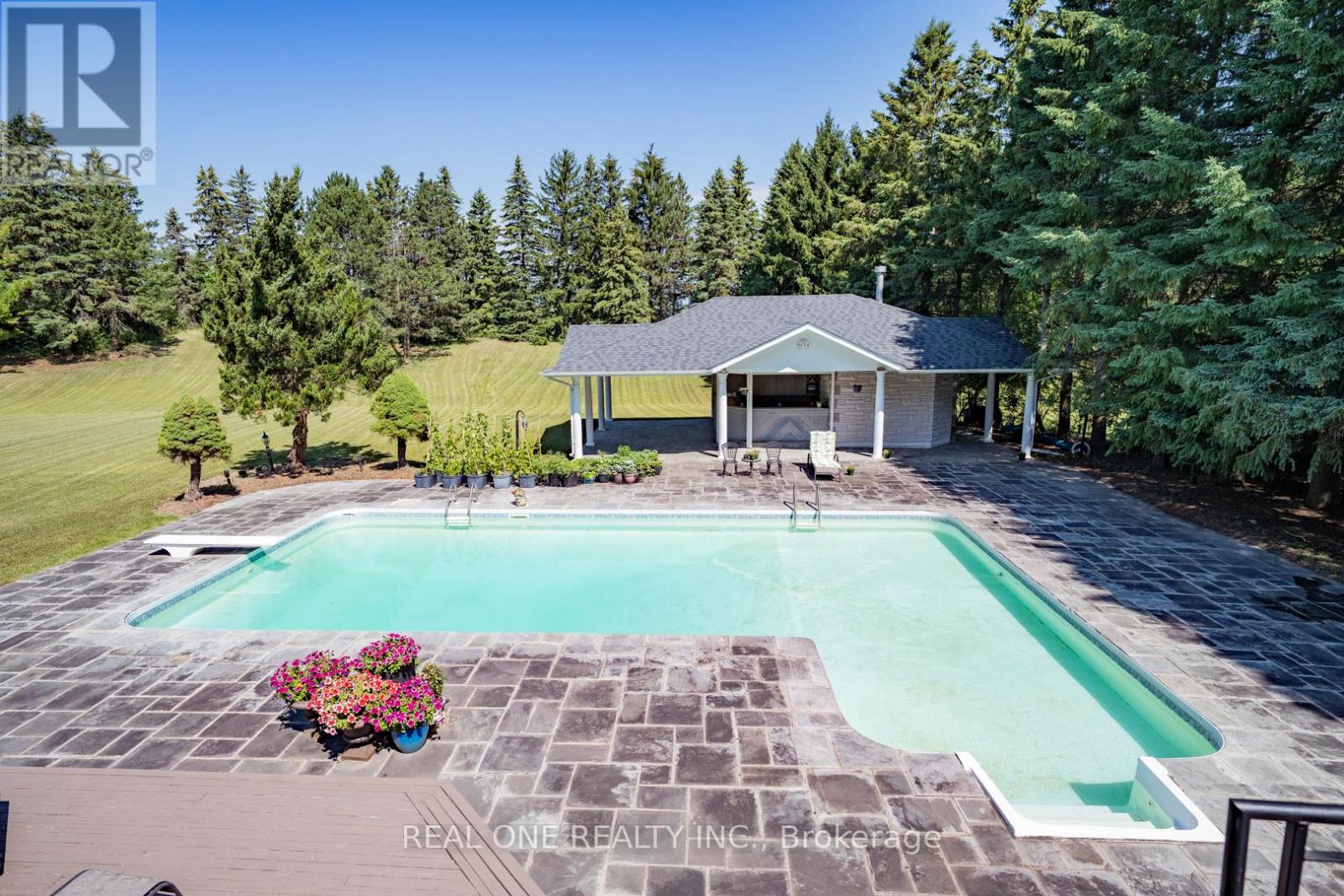 14 Alm Court, Aurora, Ontario  L4G 6W7 - Photo 13 - N12674676