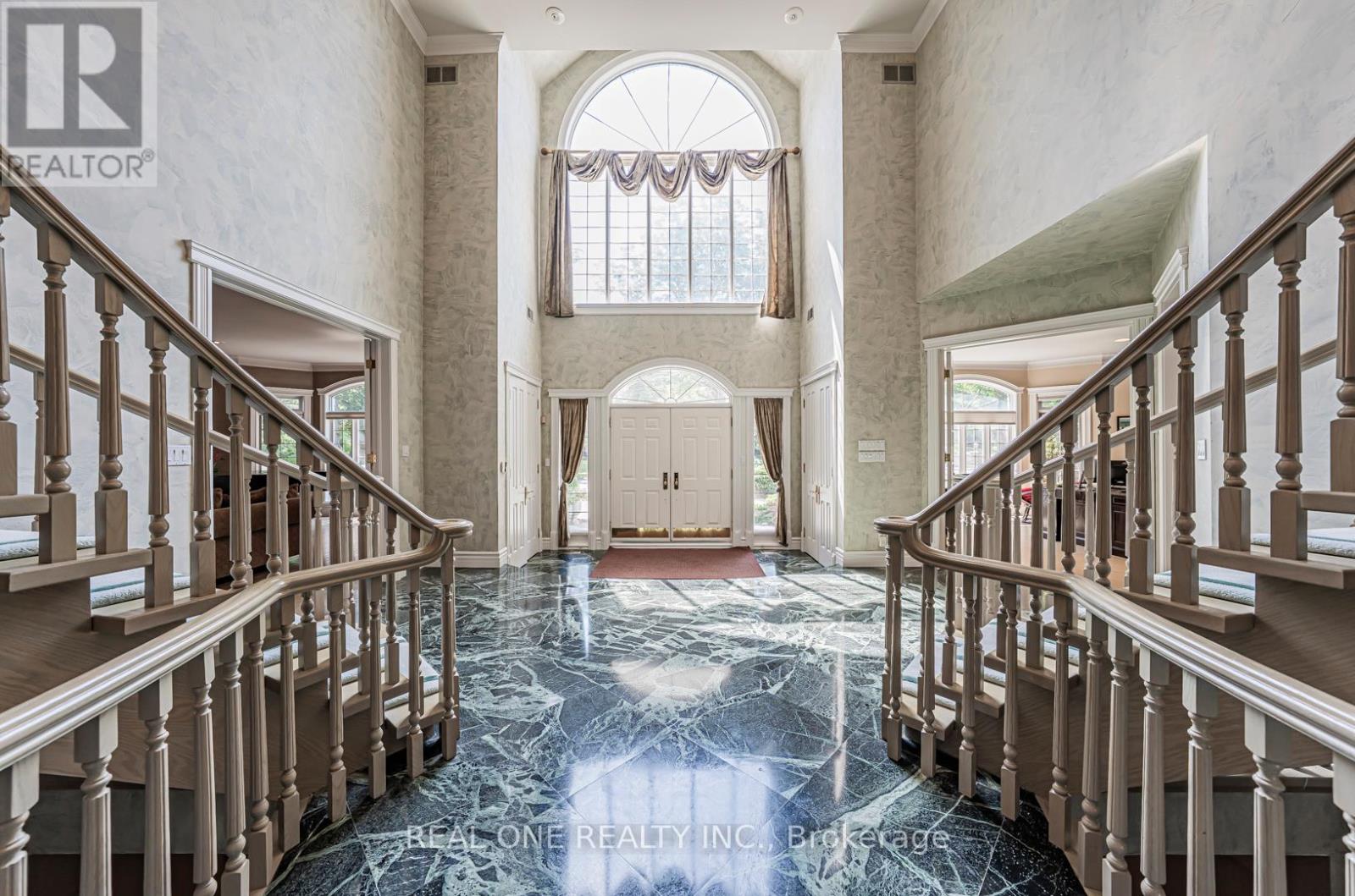 14 Alm Court, Aurora, Ontario  L4G 6W7 - Photo 15 - N12674676