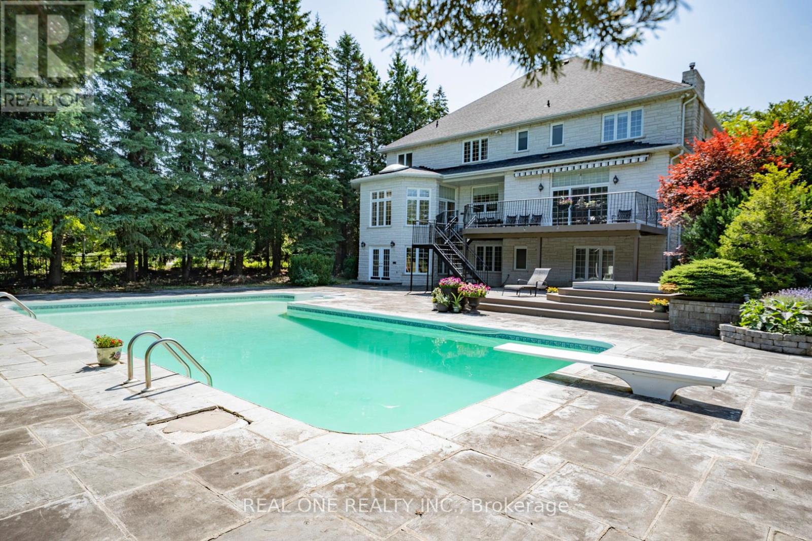 14 Alm Court, Aurora, Ontario  L4G 6W7 - Photo 9 - N12674676