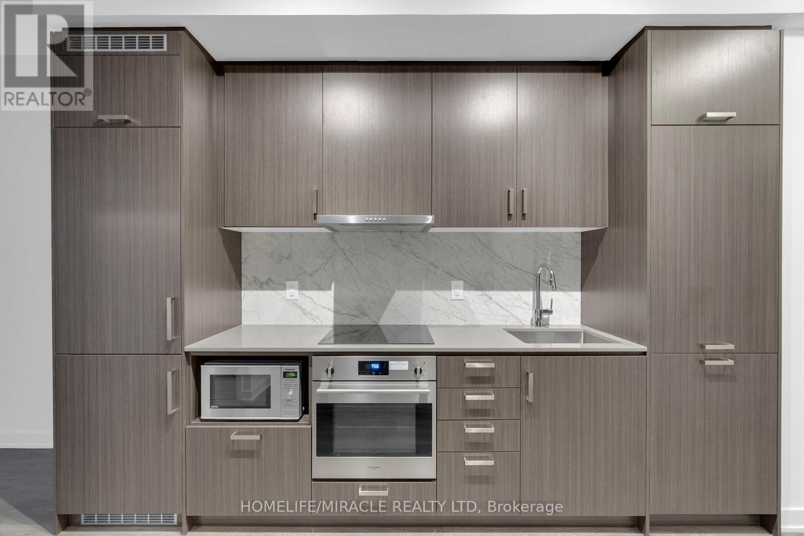 801 - 60 Honeycrisp Crescent, Vaughan, Ontario  L4K 0M5 - Photo 10 - N12674684