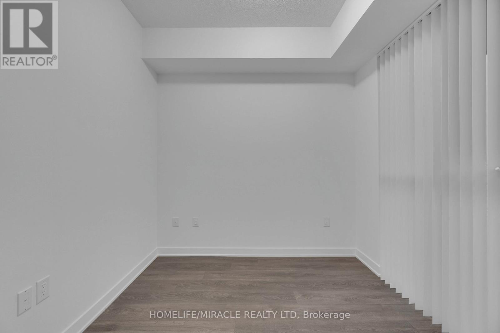 801 - 60 Honeycrisp Crescent, Vaughan, Ontario  L4K 0M5 - Photo 19 - N12674684