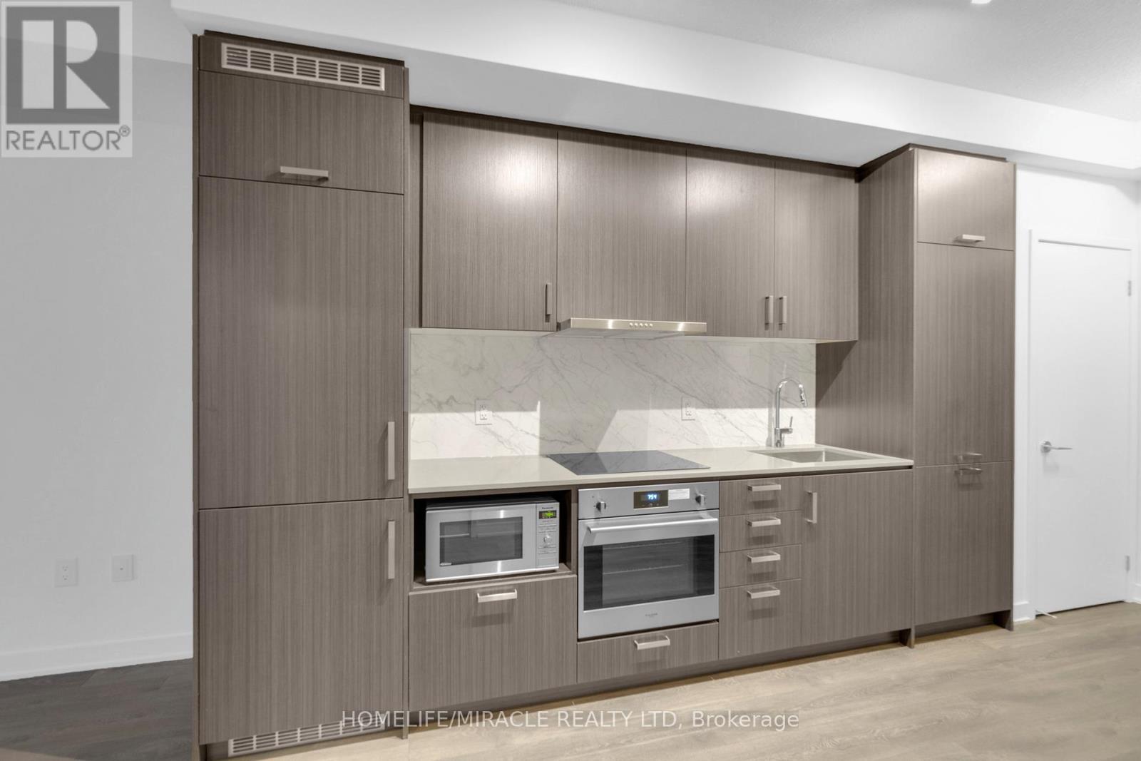 801 - 60 Honeycrisp Crescent, Vaughan, Ontario  L4K 0M5 - Photo 7 - N12674684