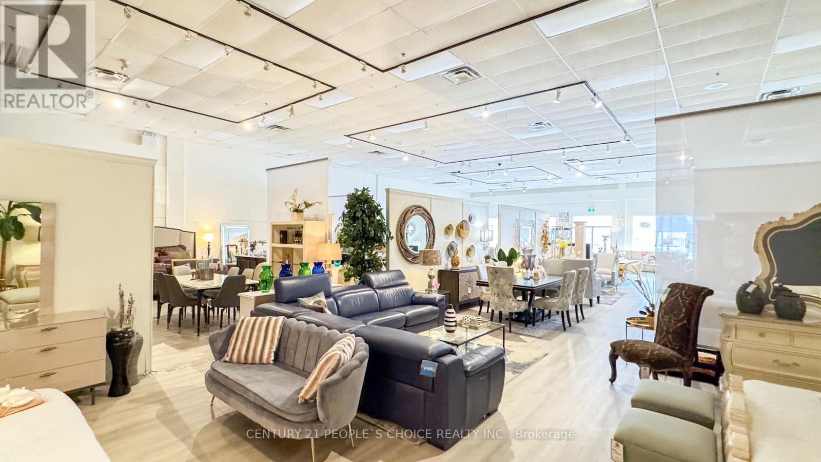 2 - 156 Chrislea Road, Vaughan, Ontario  L4L 8V1 - Photo 8 - N12674692