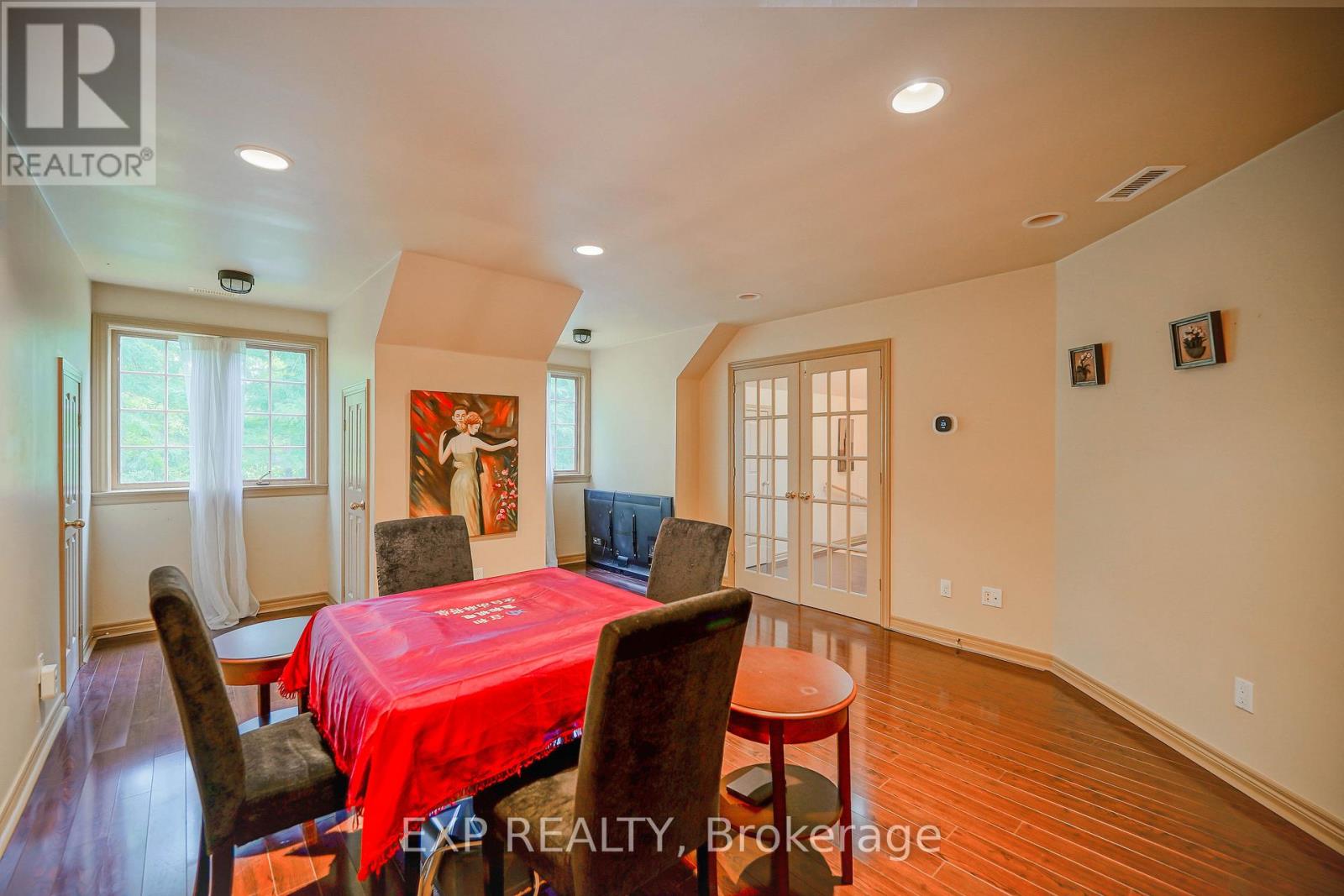 54 Ridgewood Drive, Richmond Hill, Ontario  L4E 3M1 - Photo 17 - N12674694