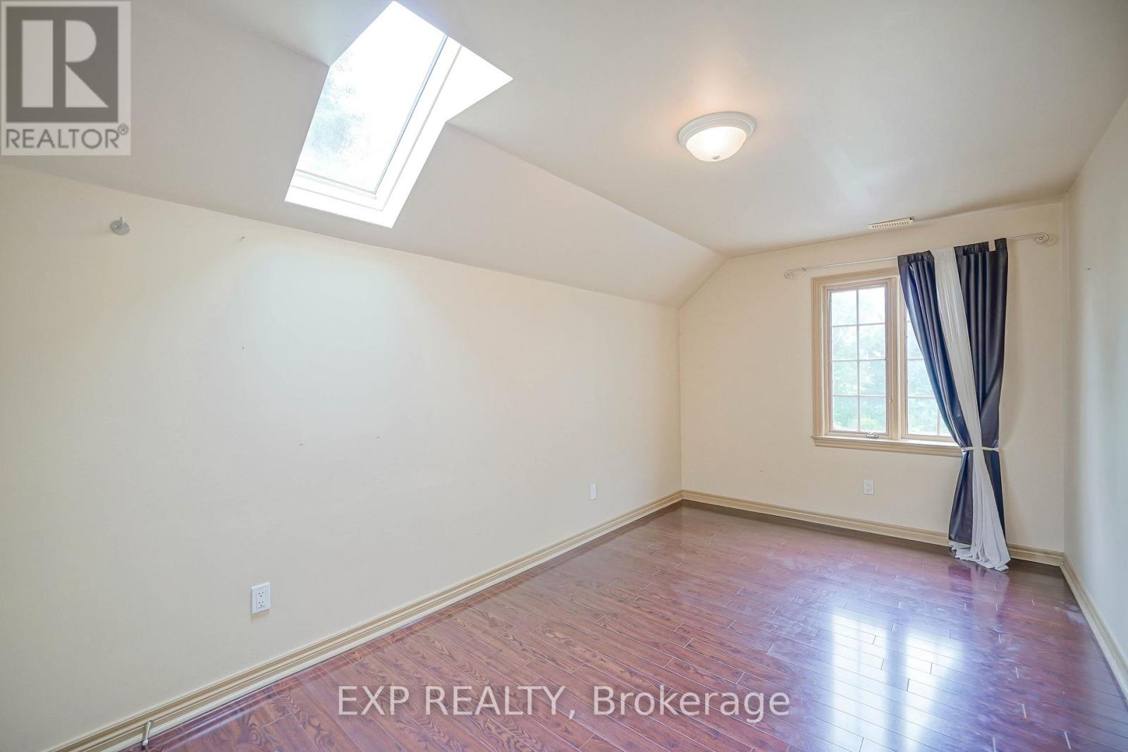 54 Ridgewood Drive, Richmond Hill, Ontario  L4E 3M1 - Photo 20 - N12674694