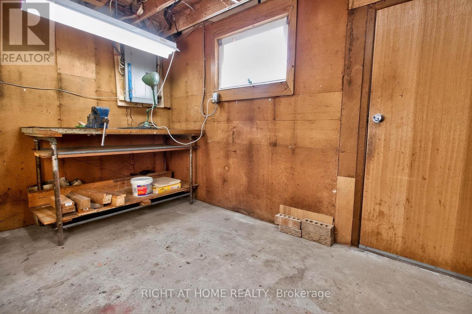 7524 Wrenwood Crescent, Mississauga, Ontario  L4T 2V7 - Photo 29 - W12674688