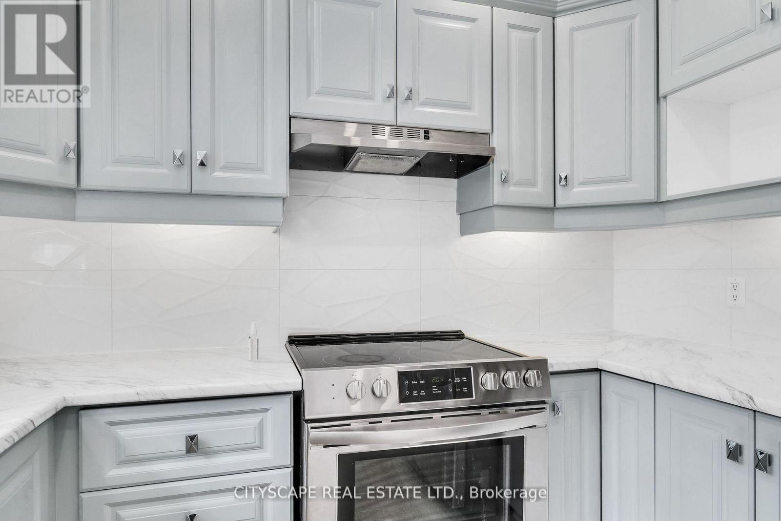 3 Geneva Crescent, Brampton, Ontario  L6S 1K7 - Photo 25 - W12674722