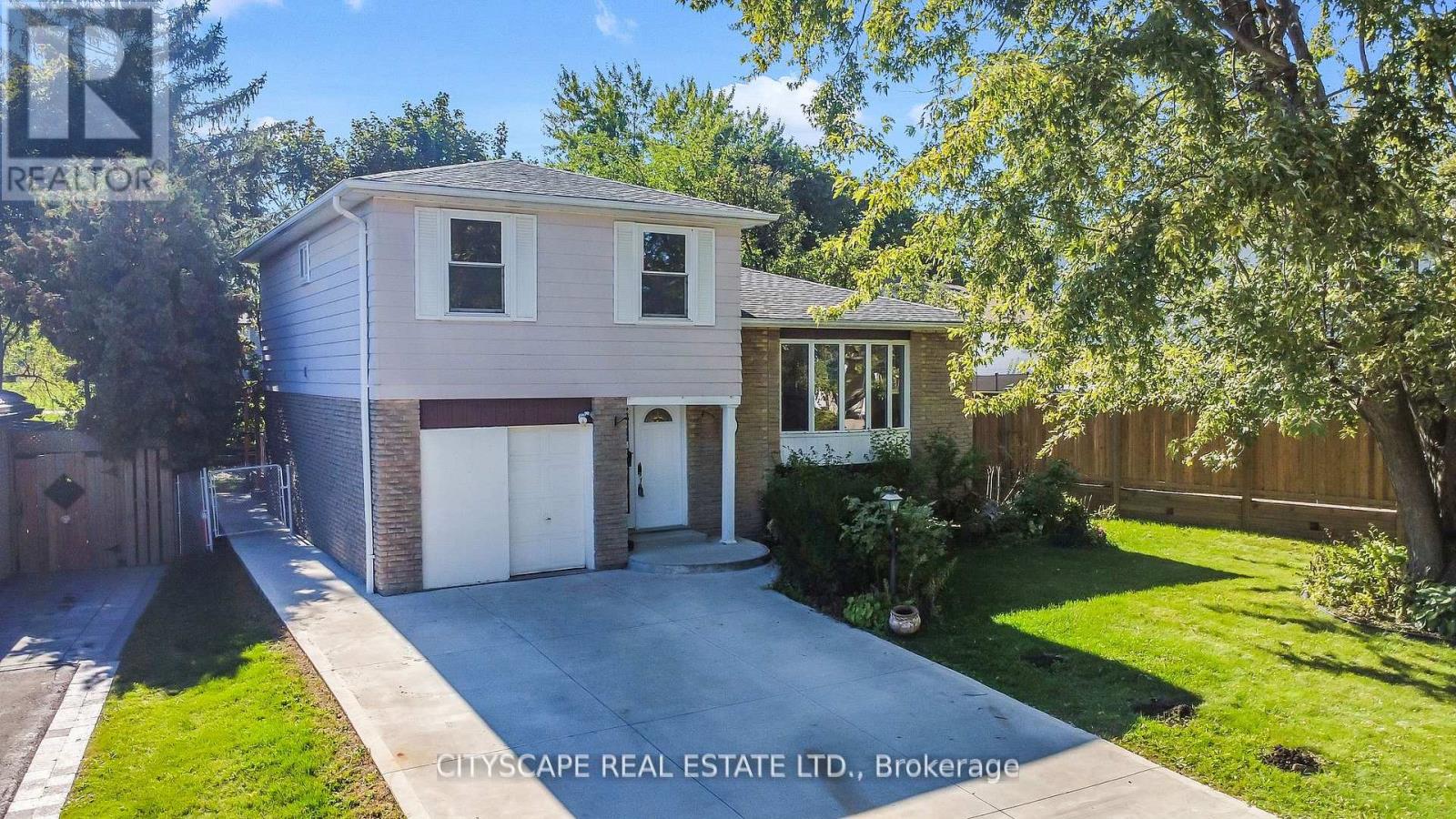 3 Geneva Crescent, Brampton, Ontario  L6S 1K7 - Photo 28 - W12674722