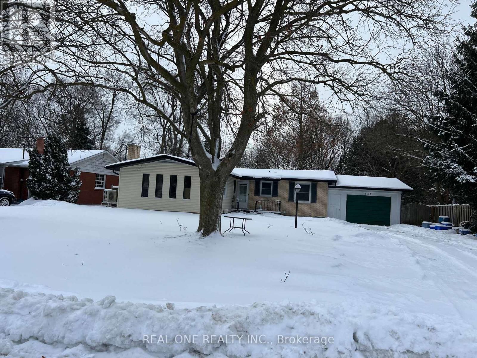 566 Middlewoods Drive, London North, Ontario  N6G 1W4 - Photo 2 - X12674716