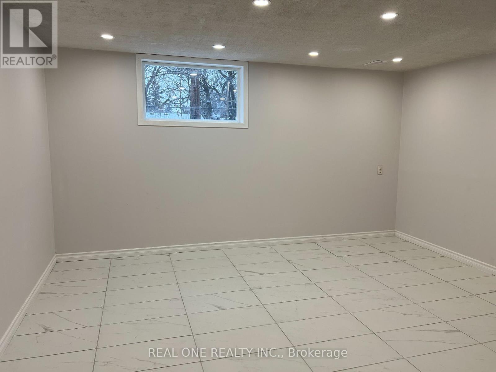 566 Middlewoods Drive, London North, Ontario  N6G 1W4 - Photo 29 - X12674716