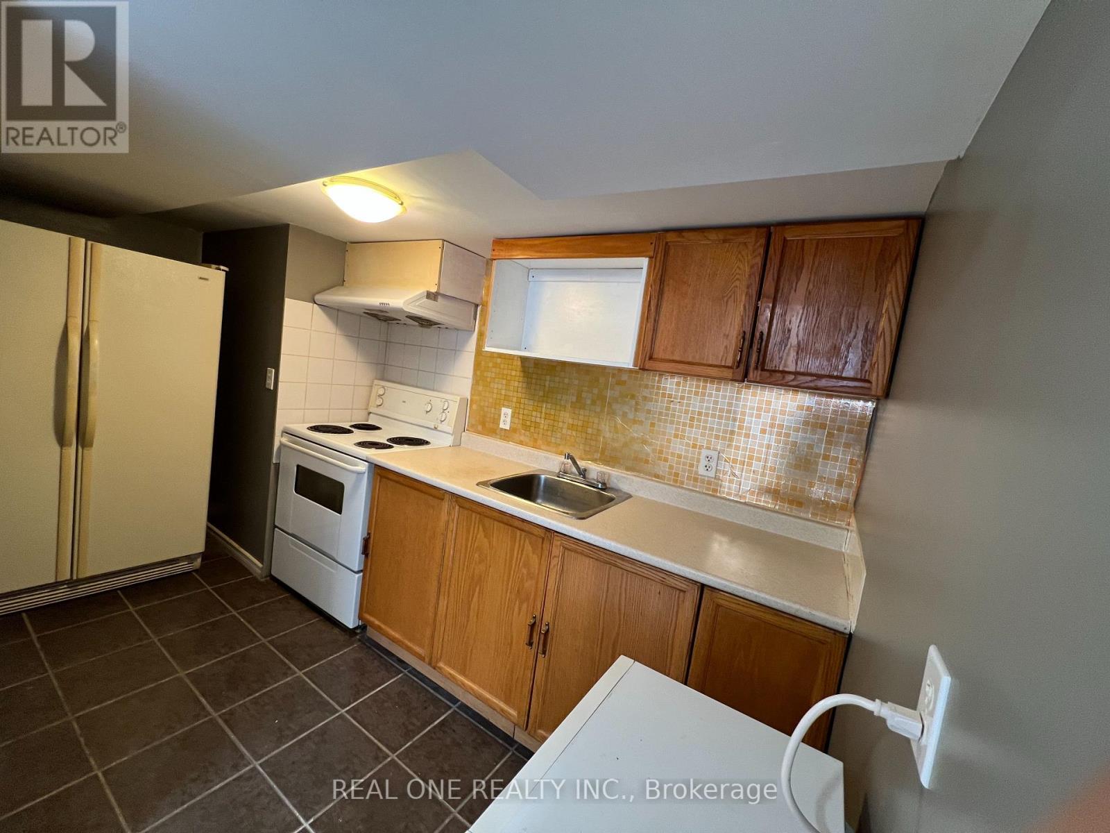 566 Middlewoods Drive, London North, Ontario  N6G 1W4 - Photo 33 - X12674716