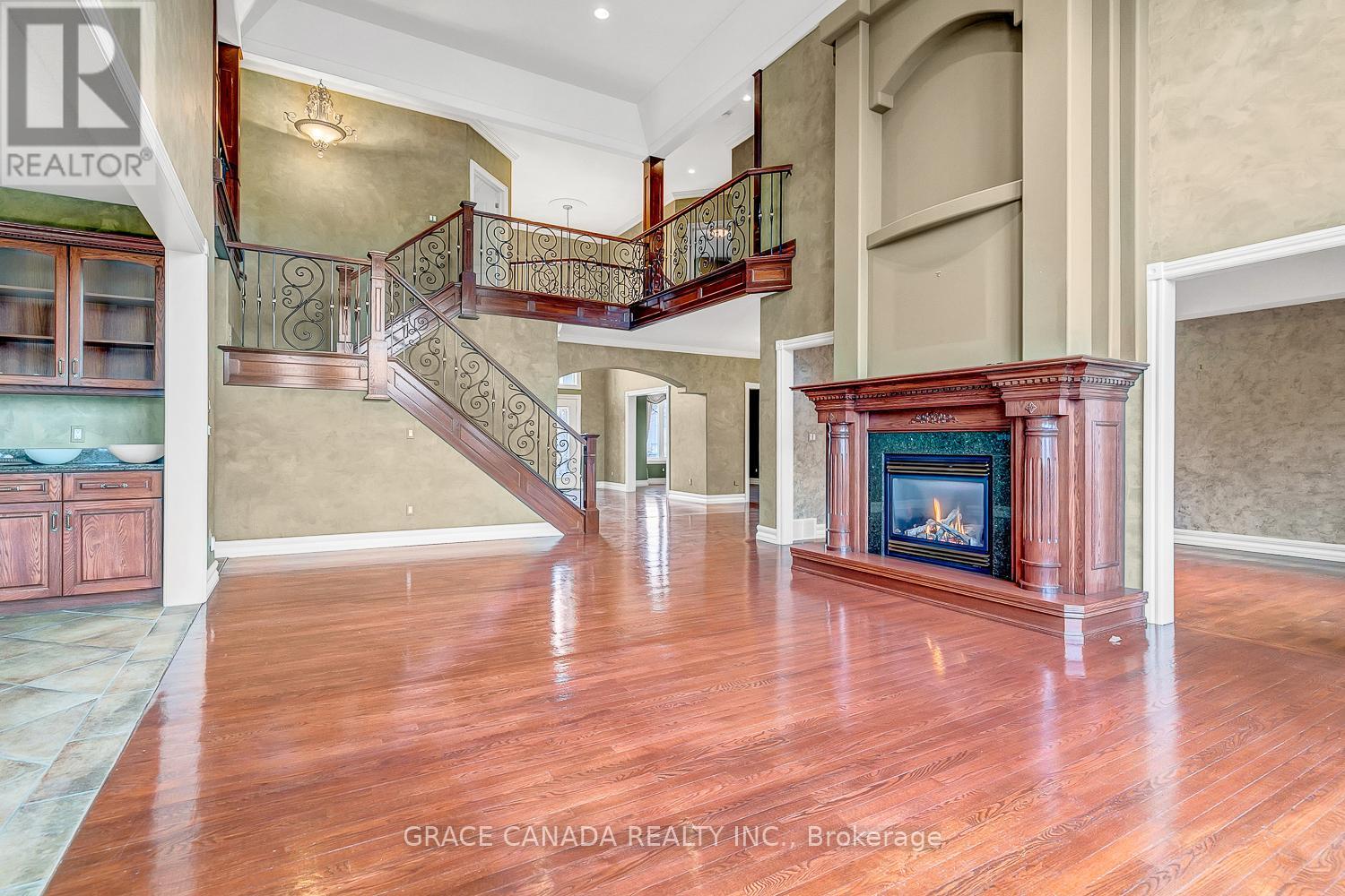 1585 Stoneybrook Crescent, Windsor, Ontario  N9G 2Z4 - Photo 11 - X12674728