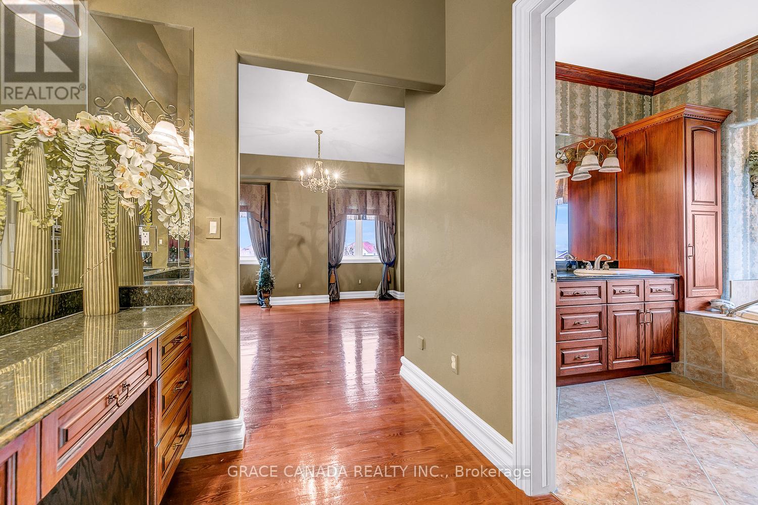 1585 Stoneybrook Crescent, Windsor, Ontario  N9G 2Z4 - Photo 17 - X12674728