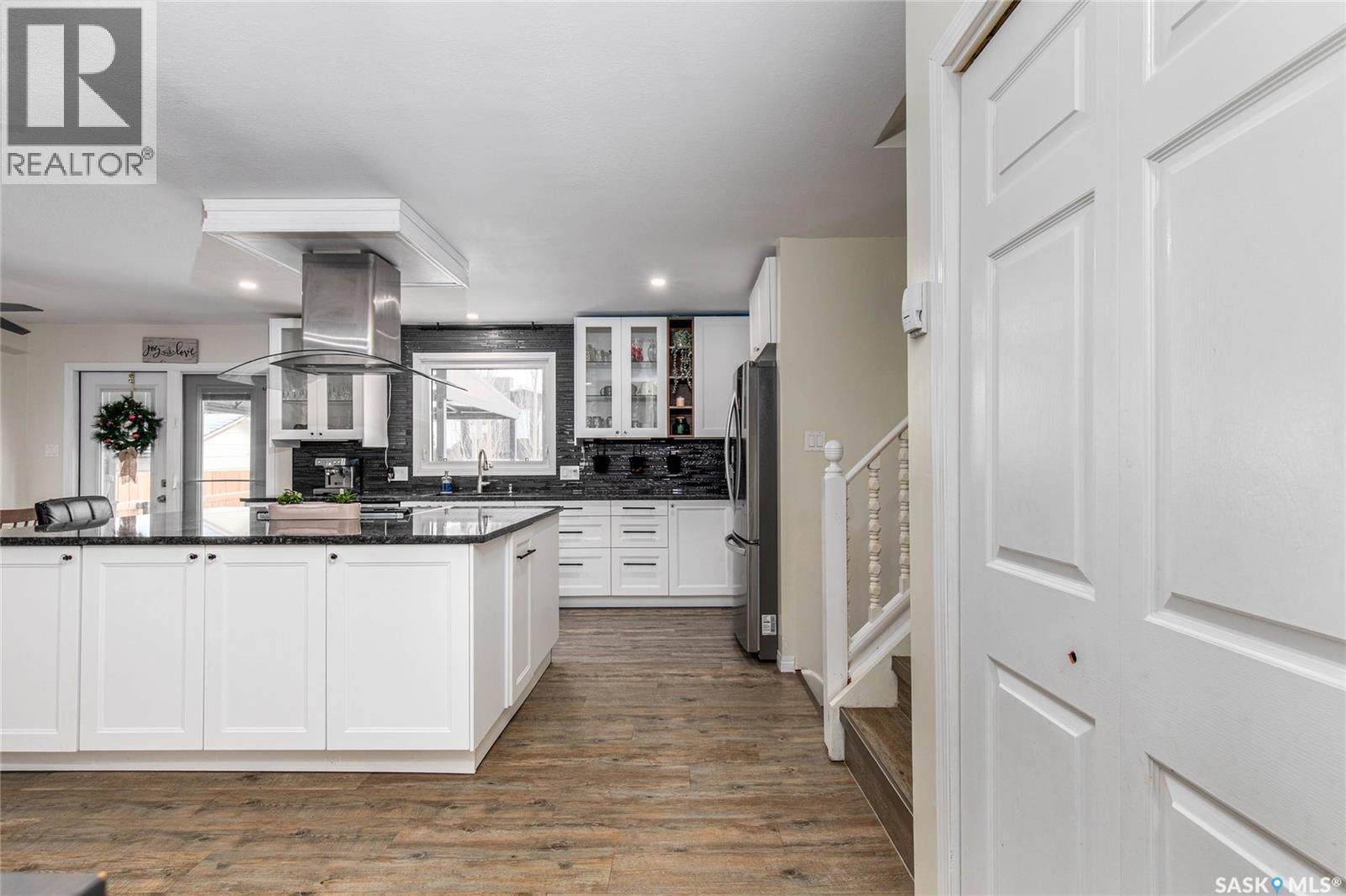 1266 Maybery Crescent, Moose Jaw, Saskatchewan  S6H 7B4 - Photo 6 - SK025638