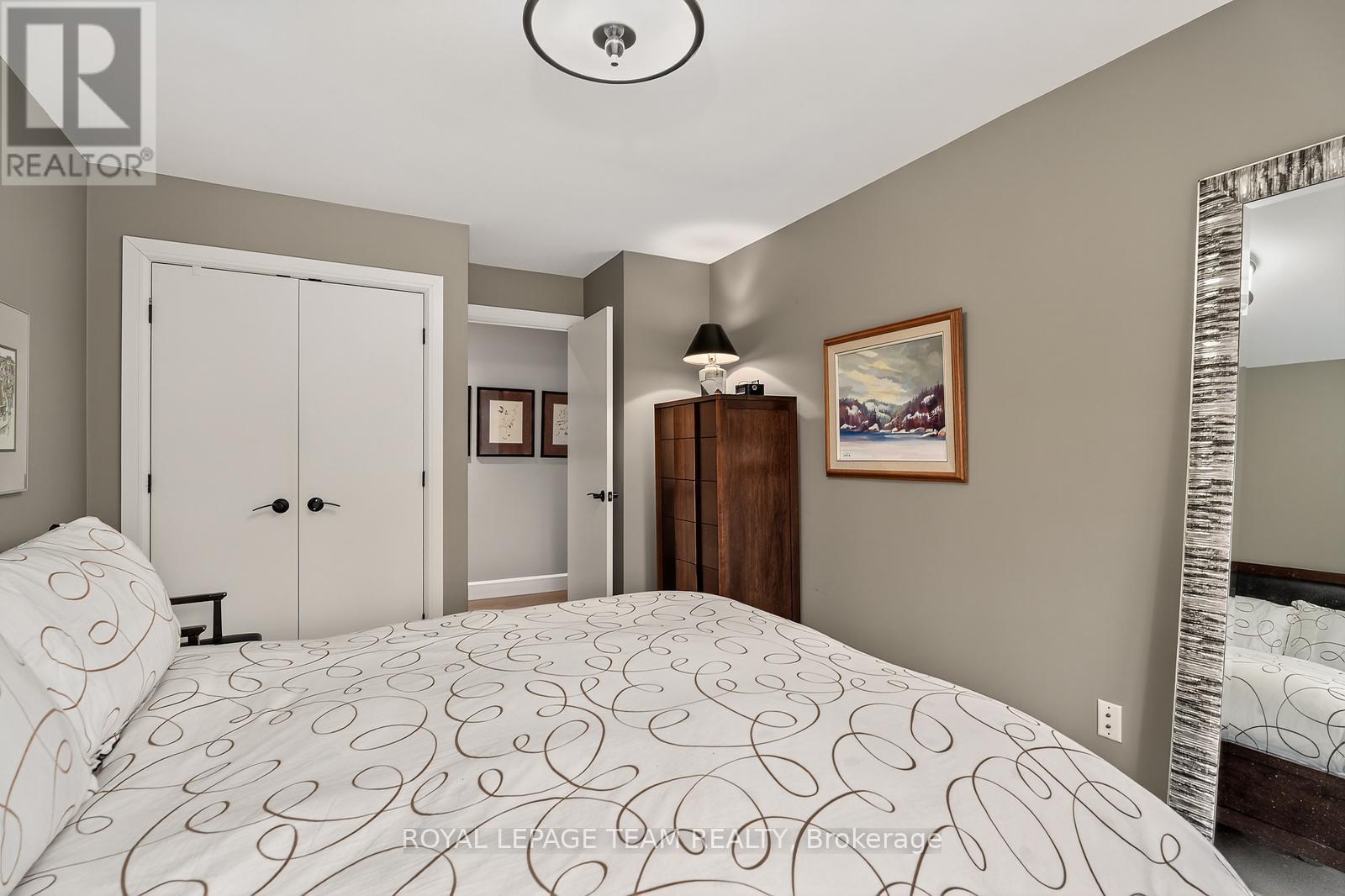 Unit 10 - 55 Whitemarl Drive, Ottawa, Ontario  K1L 8J9 - Photo 17 - X12674740