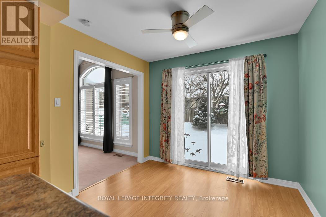 49 Sai Crescent, Ottawa, Ontario  K1G 5N8 - Photo 9 - X12674748