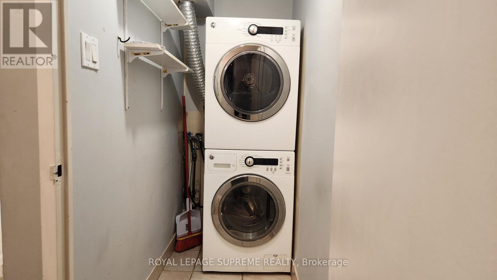 808 - 633 Bay Street, Toronto, Ontario  M5G 2G4 - Photo 14 - C12674738