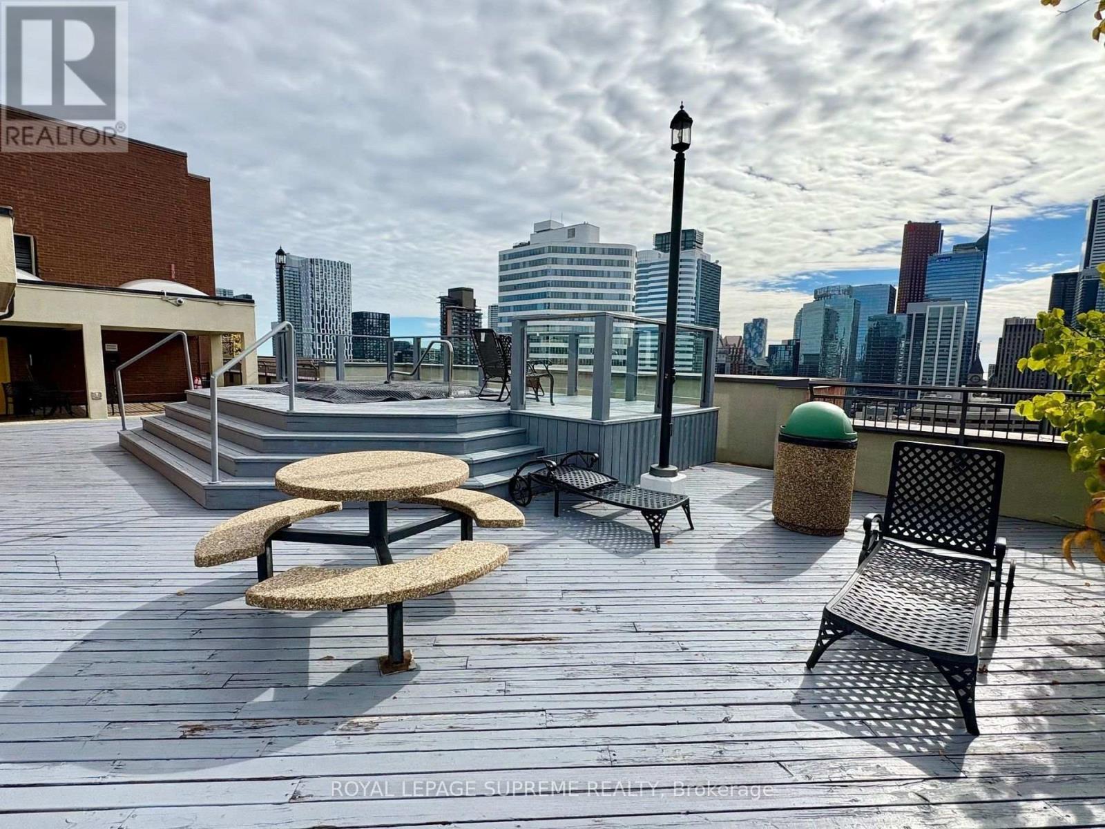 808 - 633 Bay Street, Toronto, Ontario  M5G 2G4 - Photo 17 - C12674738