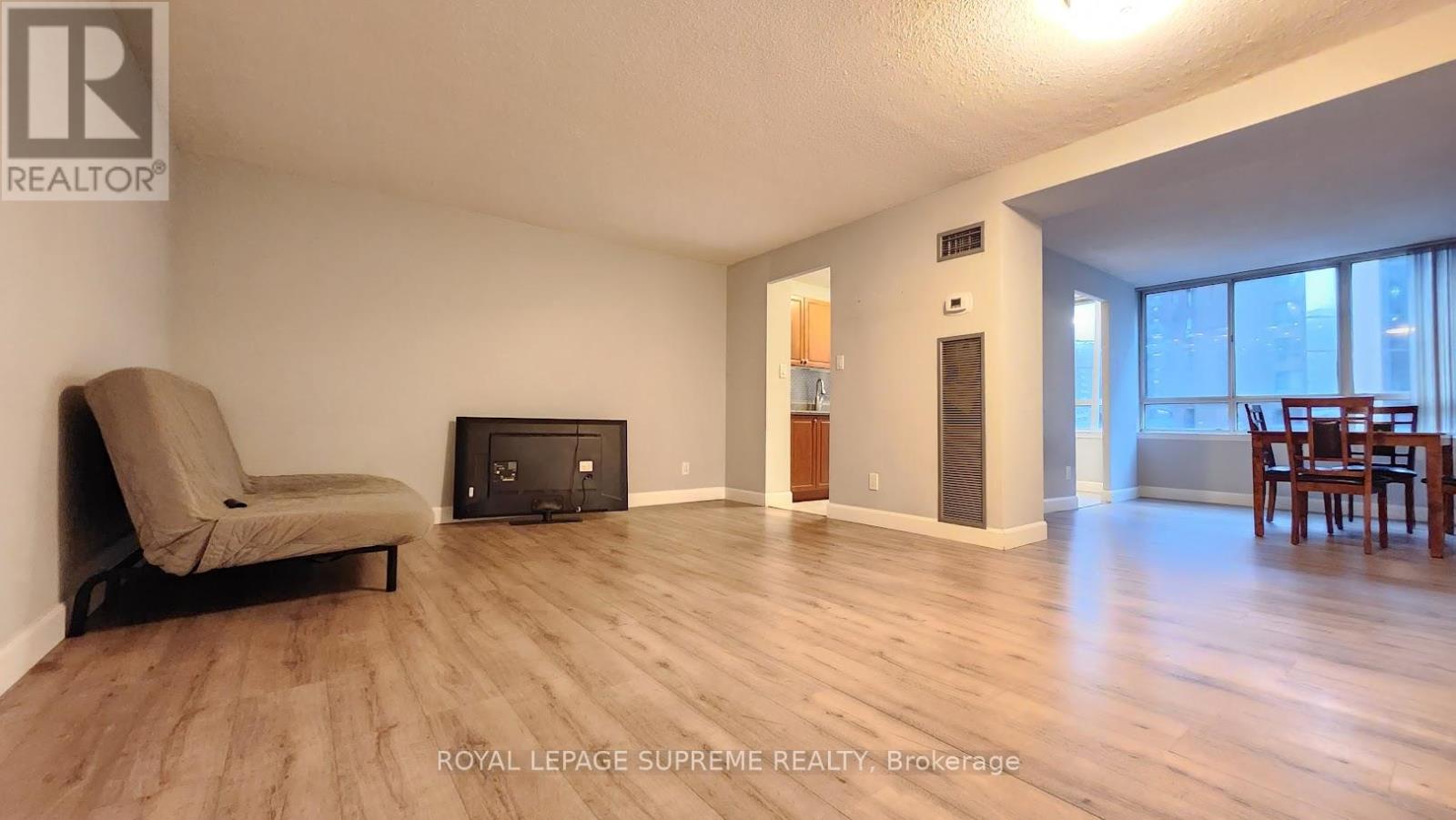 808 - 633 Bay Street, Toronto, Ontario  M5G 2G4 - Photo 4 - C12674738