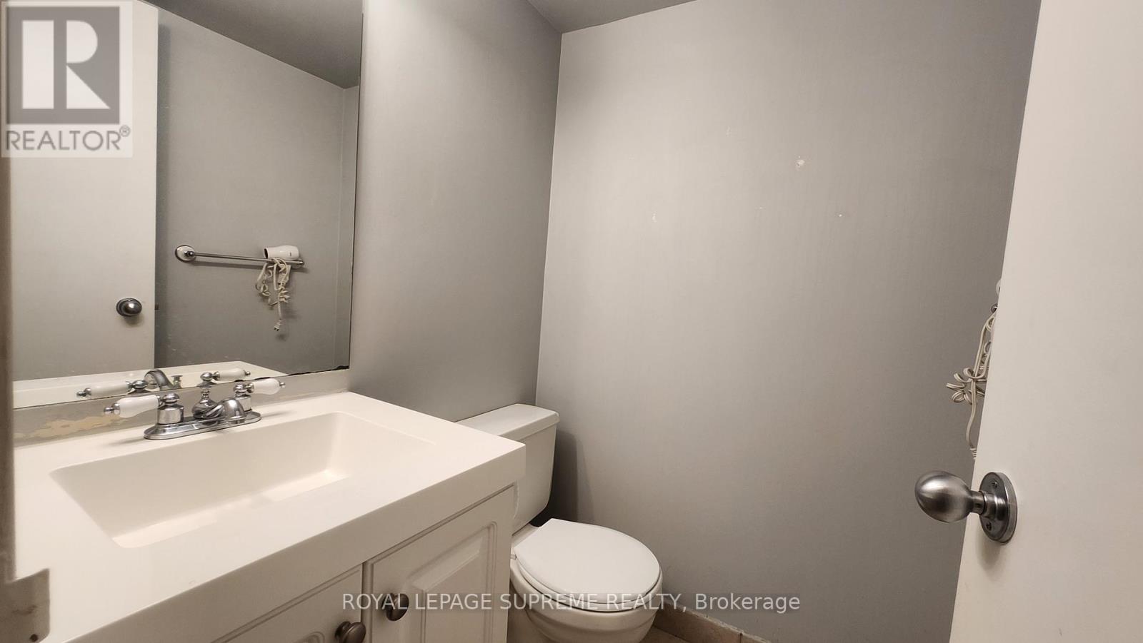 808 - 633 Bay Street, Toronto, Ontario  M5G 2G4 - Photo 5 - C12674738