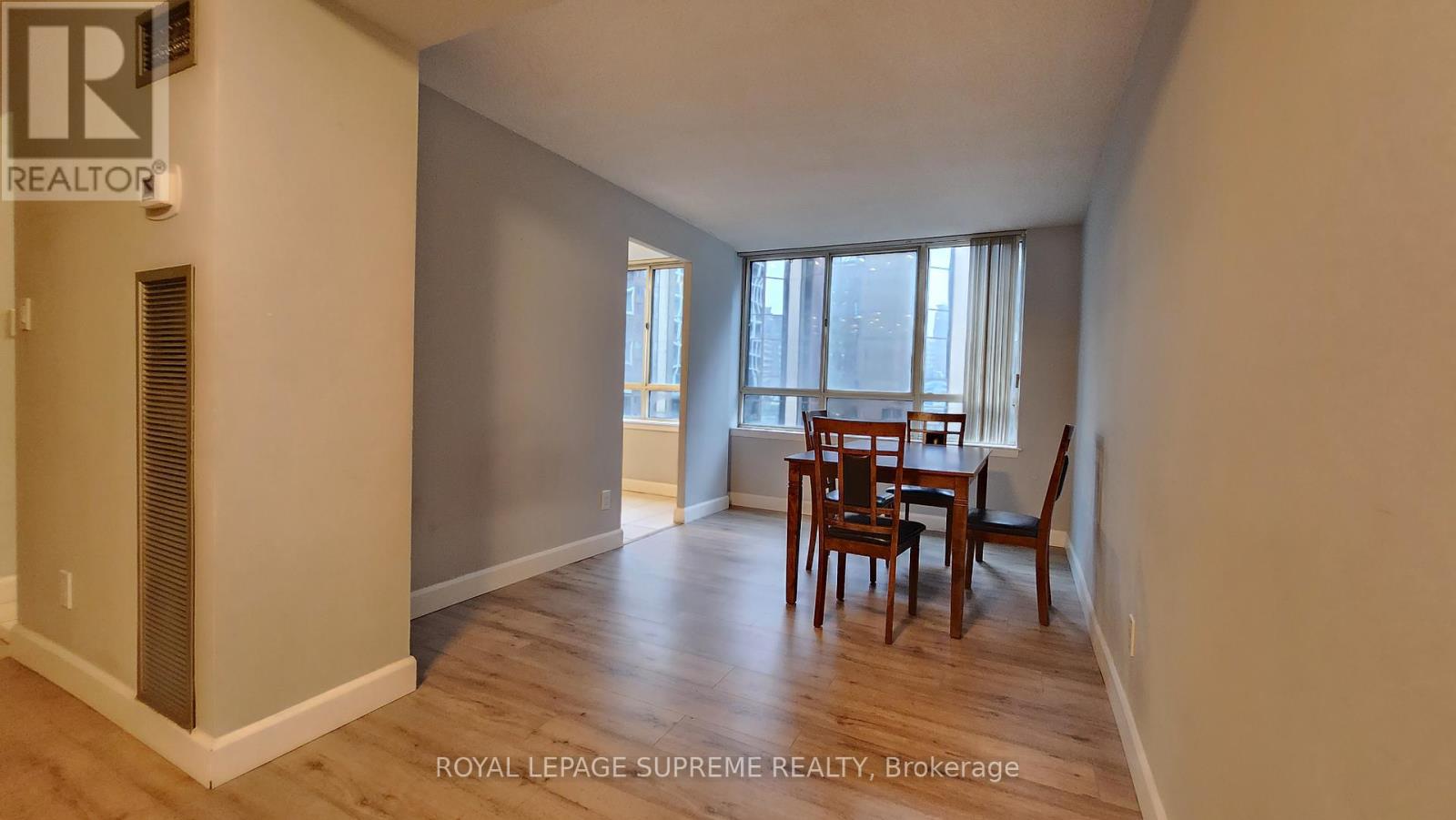 808 - 633 Bay Street, Toronto, Ontario  M5G 2G4 - Photo 9 - C12674738