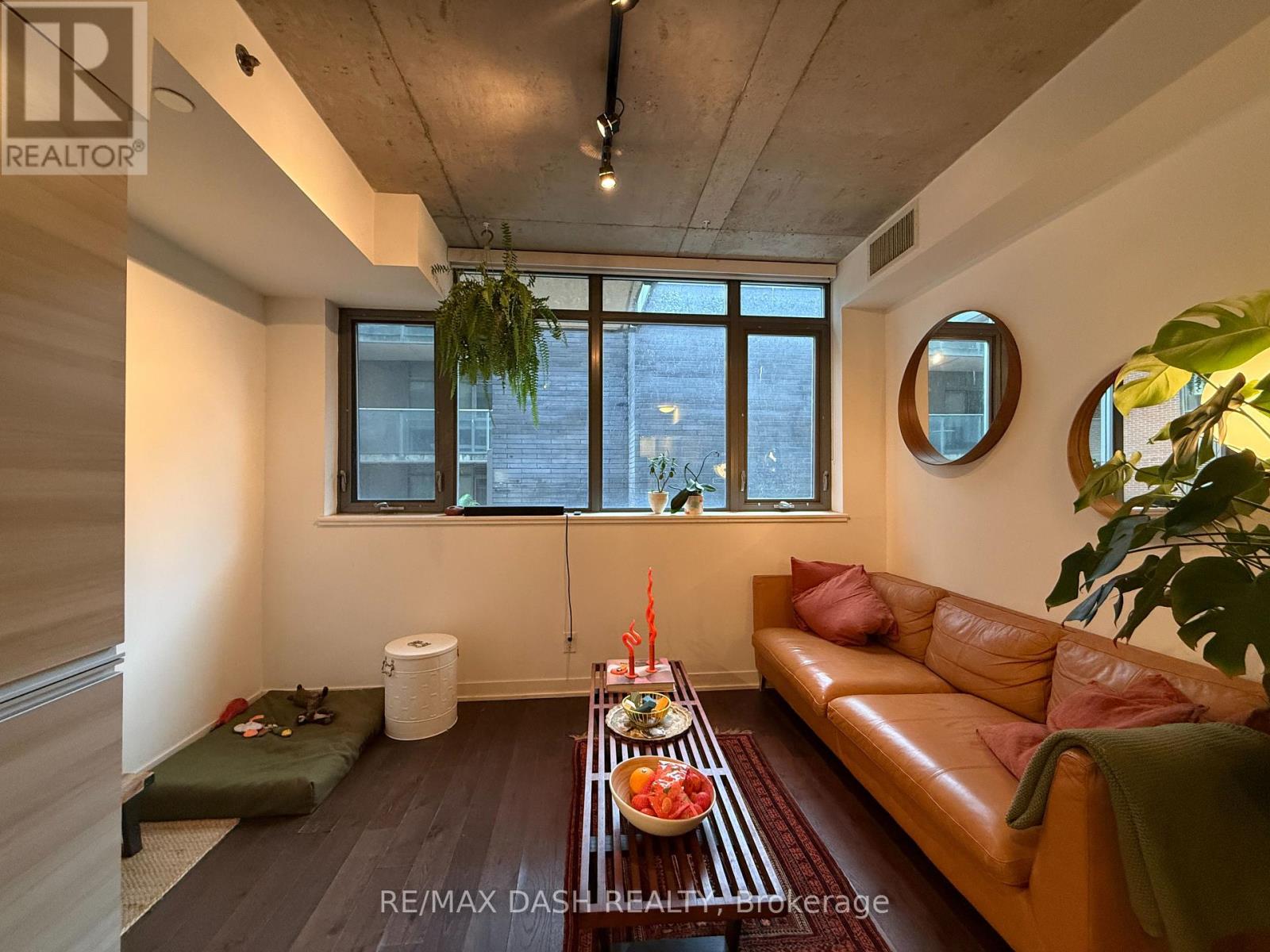 210 - 8 Gladstone Avenue, Toronto, Ontario  M6J 3K6 - Photo 10 - C12674760