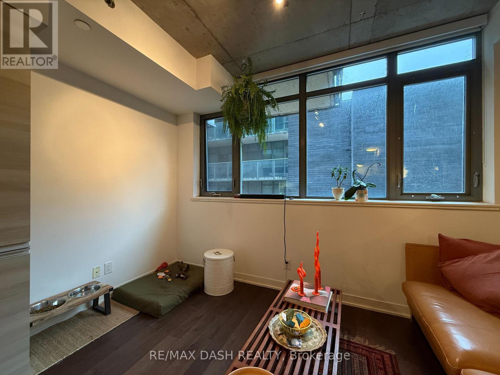 210 - 8 Gladstone Avenue, Toronto, Ontario  M6J 3K6 - Photo 11 - C12674760