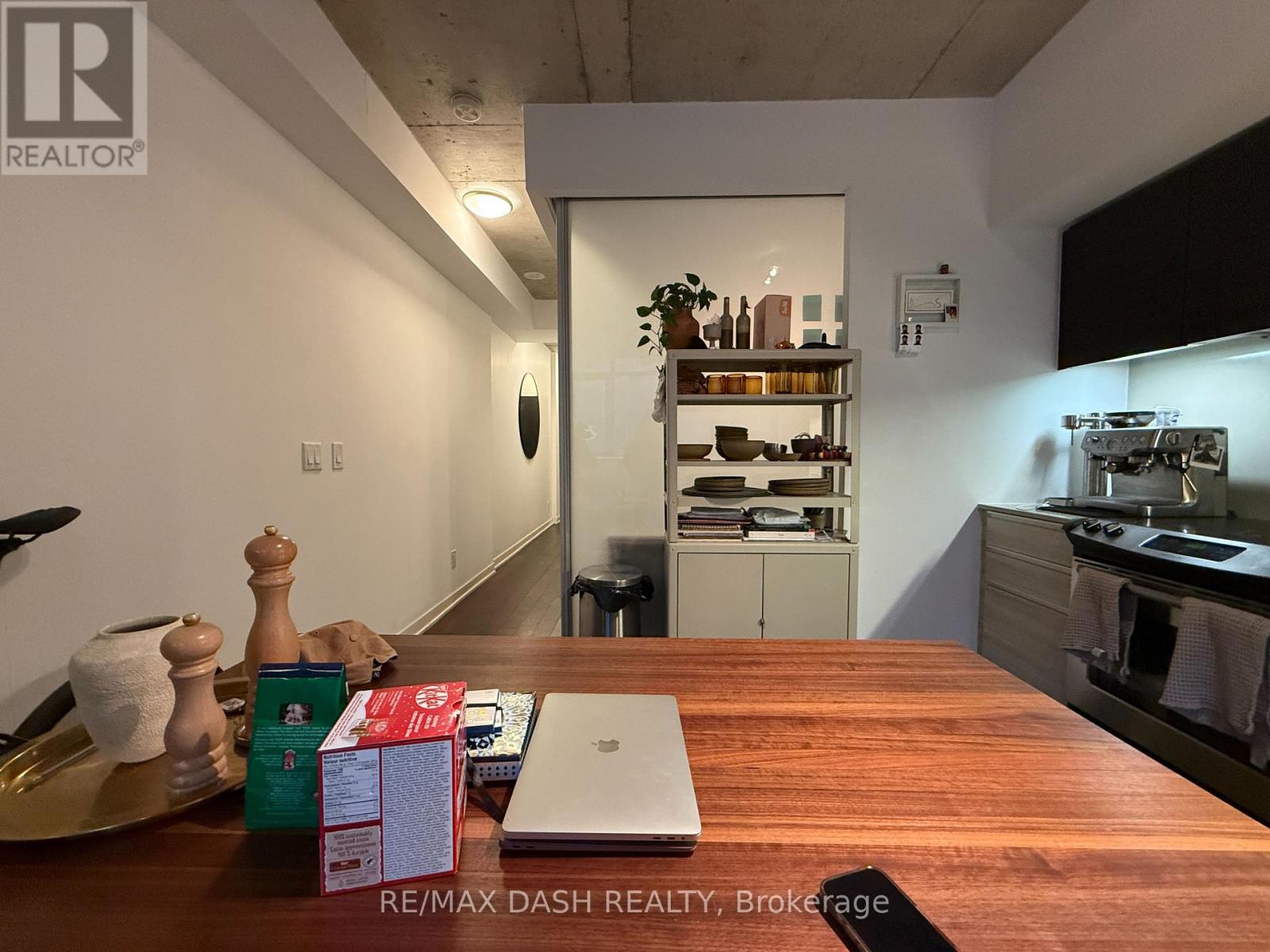 210 - 8 Gladstone Avenue, Toronto, Ontario  M6J 3K6 - Photo 14 - C12674760