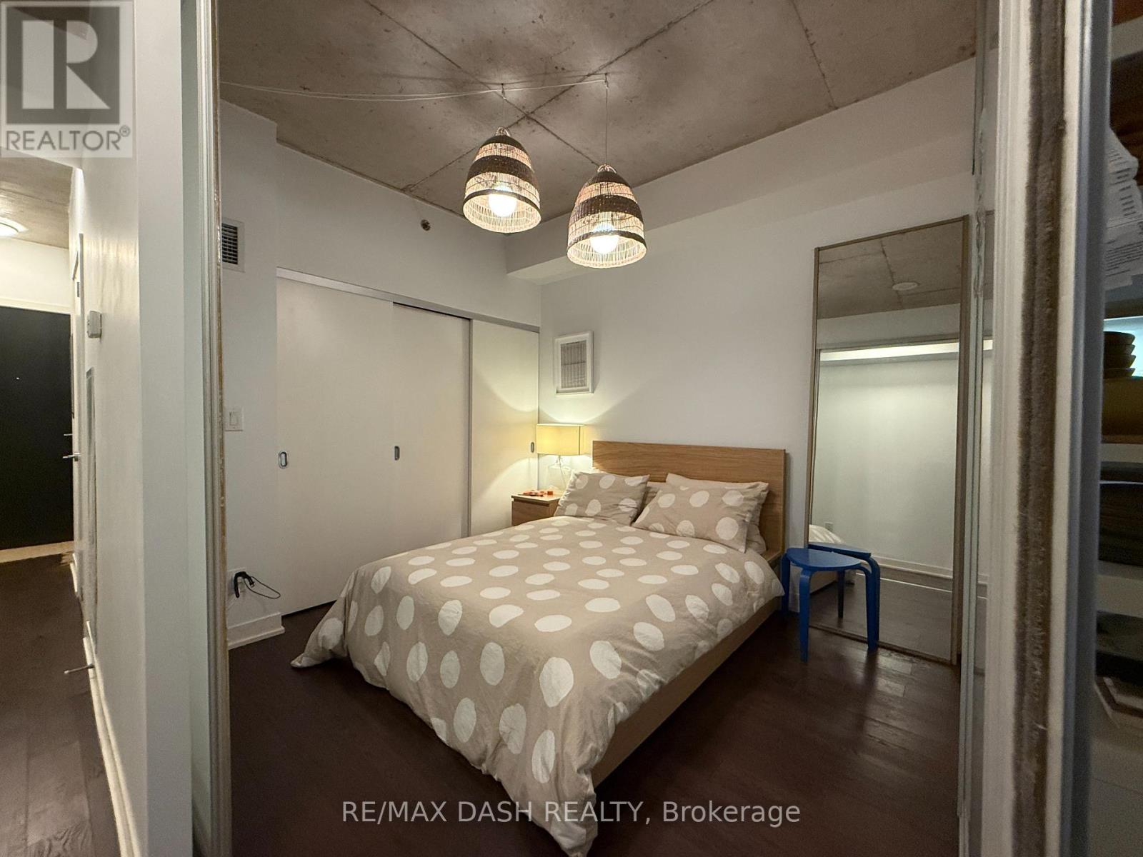 210 - 8 Gladstone Avenue, Toronto, Ontario  M6J 3K6 - Photo 15 - C12674760