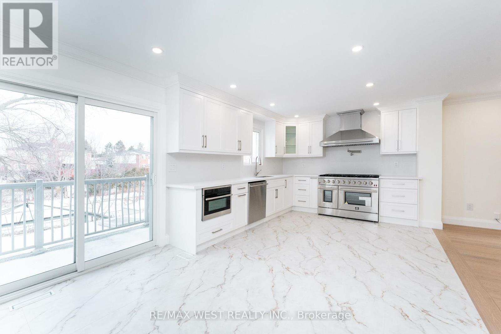 188 Misty Meadow Drive, Vaughan, Ontario  L4L 3V7 - Photo 19 - N12674746