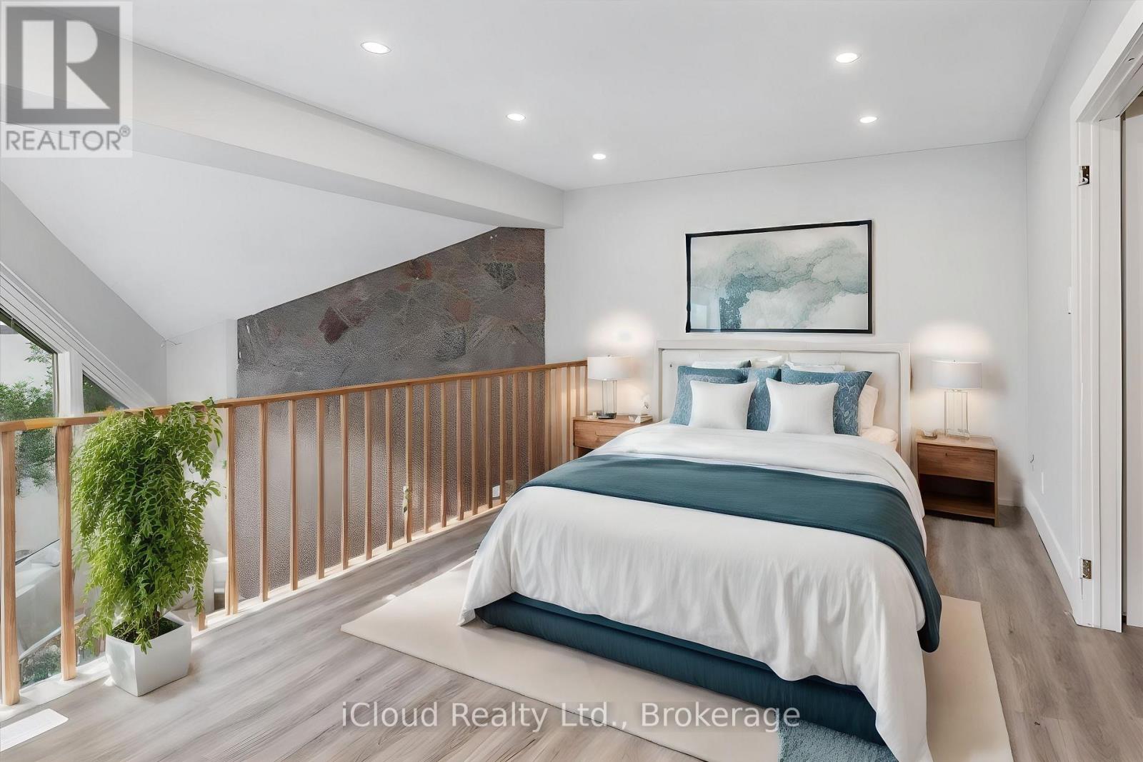 3 Davy Point Circle, Georgina, Ontario  L4P 3H1 - Photo 16 - N12674762